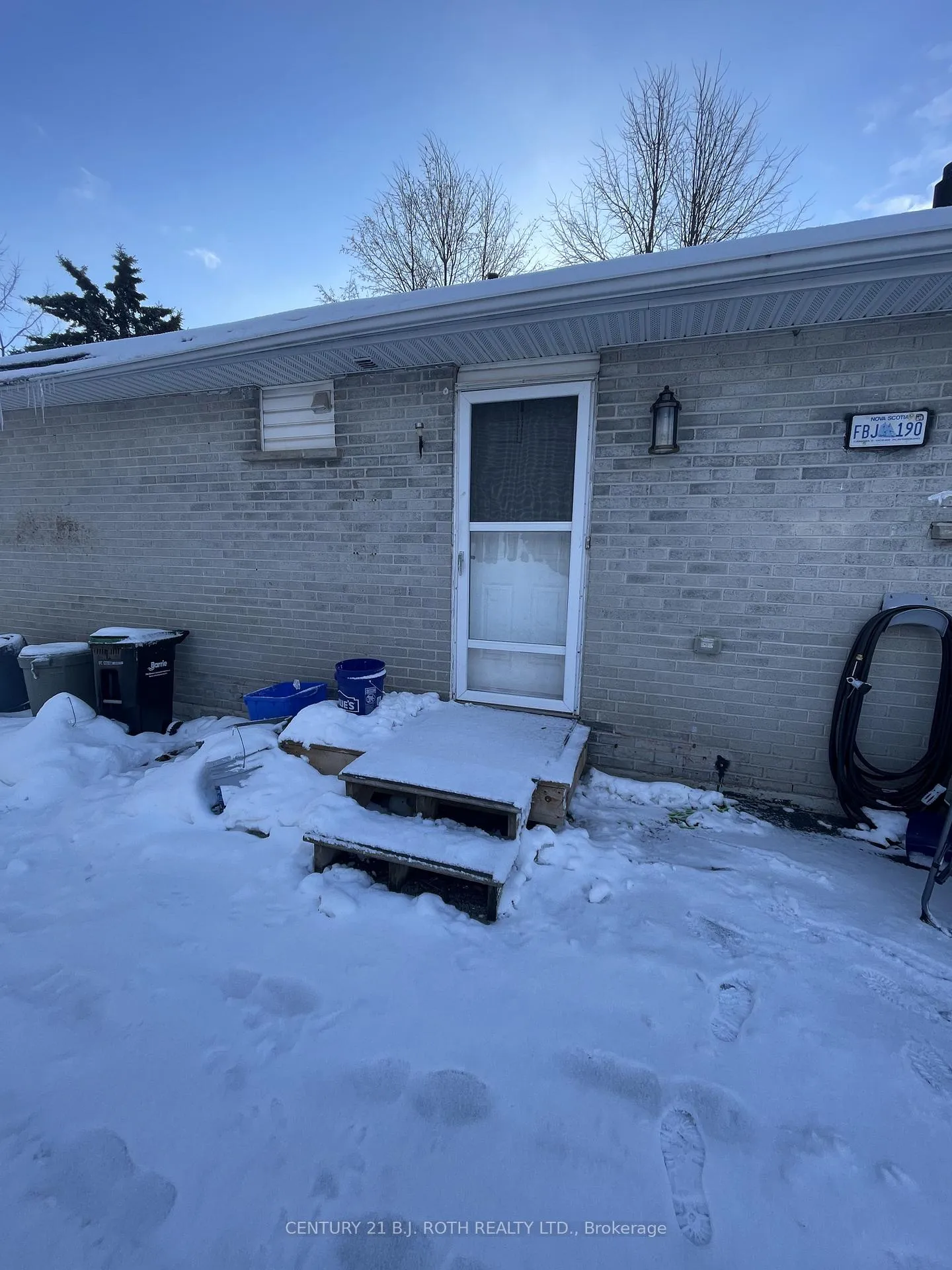 Photo 2 of 8 Daphne Crescent, Barrie, Cundles East — HOMEH