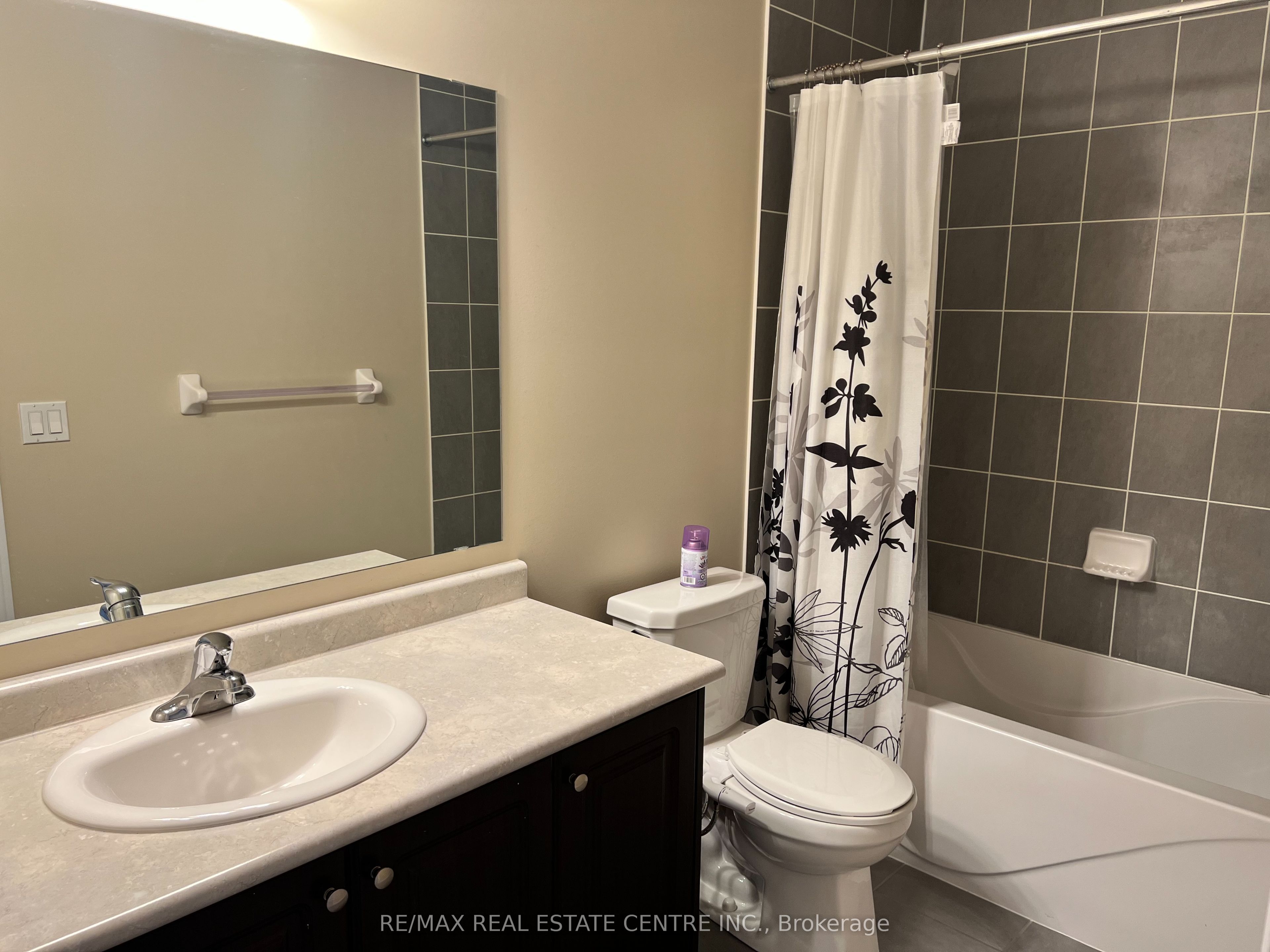 Photo 63 of 22 Twistleton Street, Caledon, Rural Caledon — HOMEH