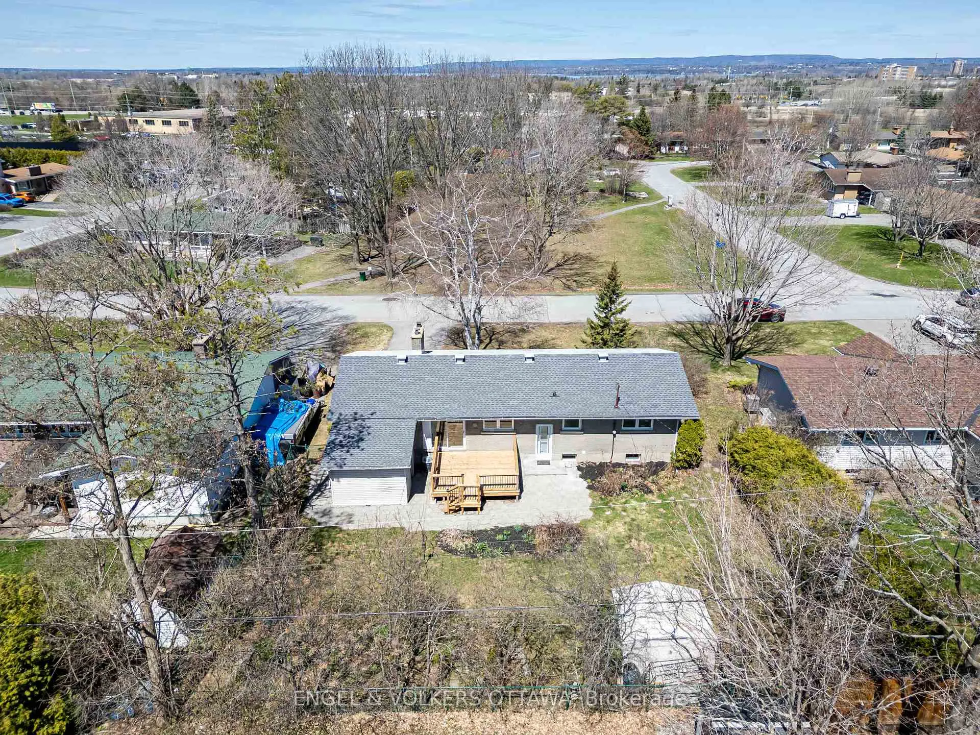 Photo 298 of 18 Dante Avenue, Ottawa, Lynwood Village — HOMEH