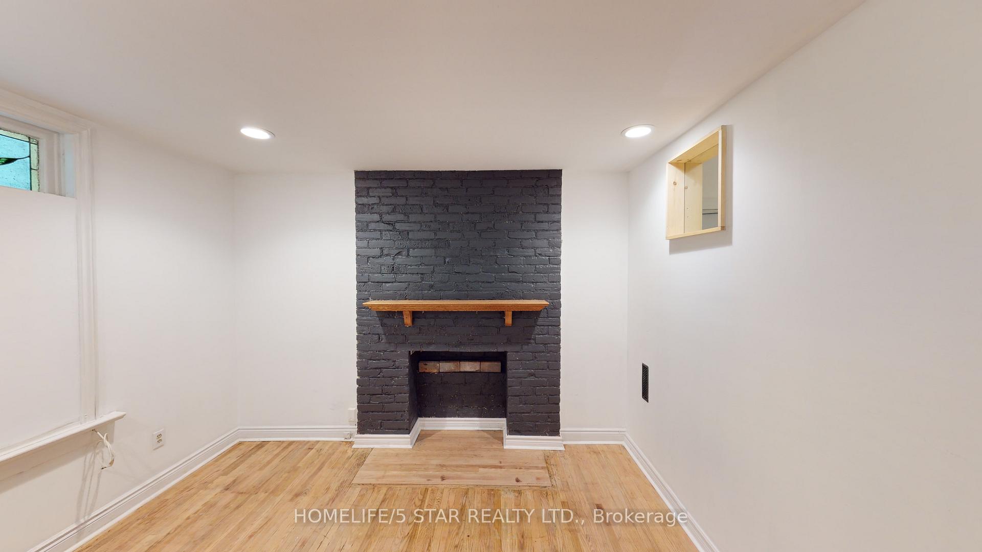 Photo 8 of Unit 1, 17 Rusholme Park Crescent, Toronto, Little Portugal — HOMEH