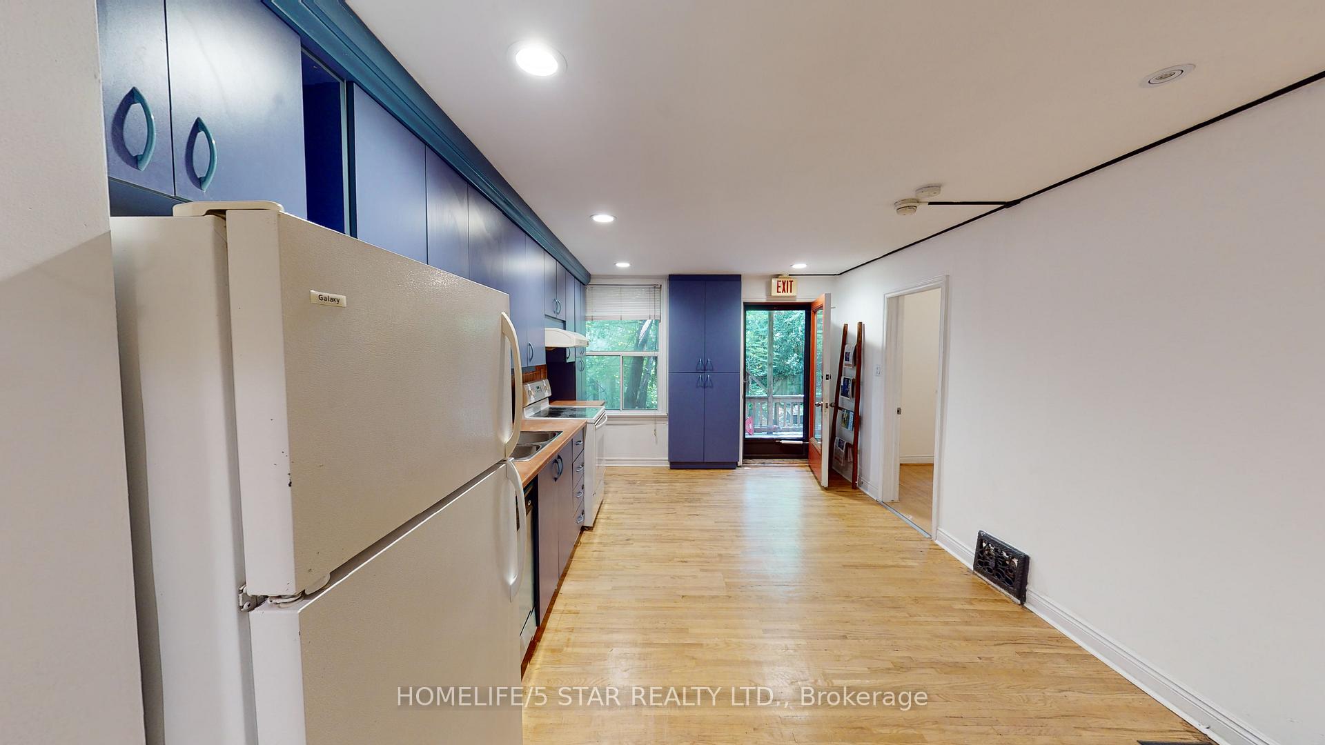 Photo 13 of Unit 1, 17 Rusholme Park Crescent, Toronto, Little Portugal — HOMEH