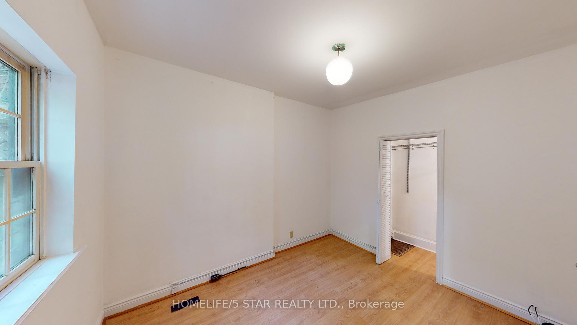 Photo 18 of Unit 1, 17 Rusholme Park Crescent, Toronto, Little Portugal — HOMEH