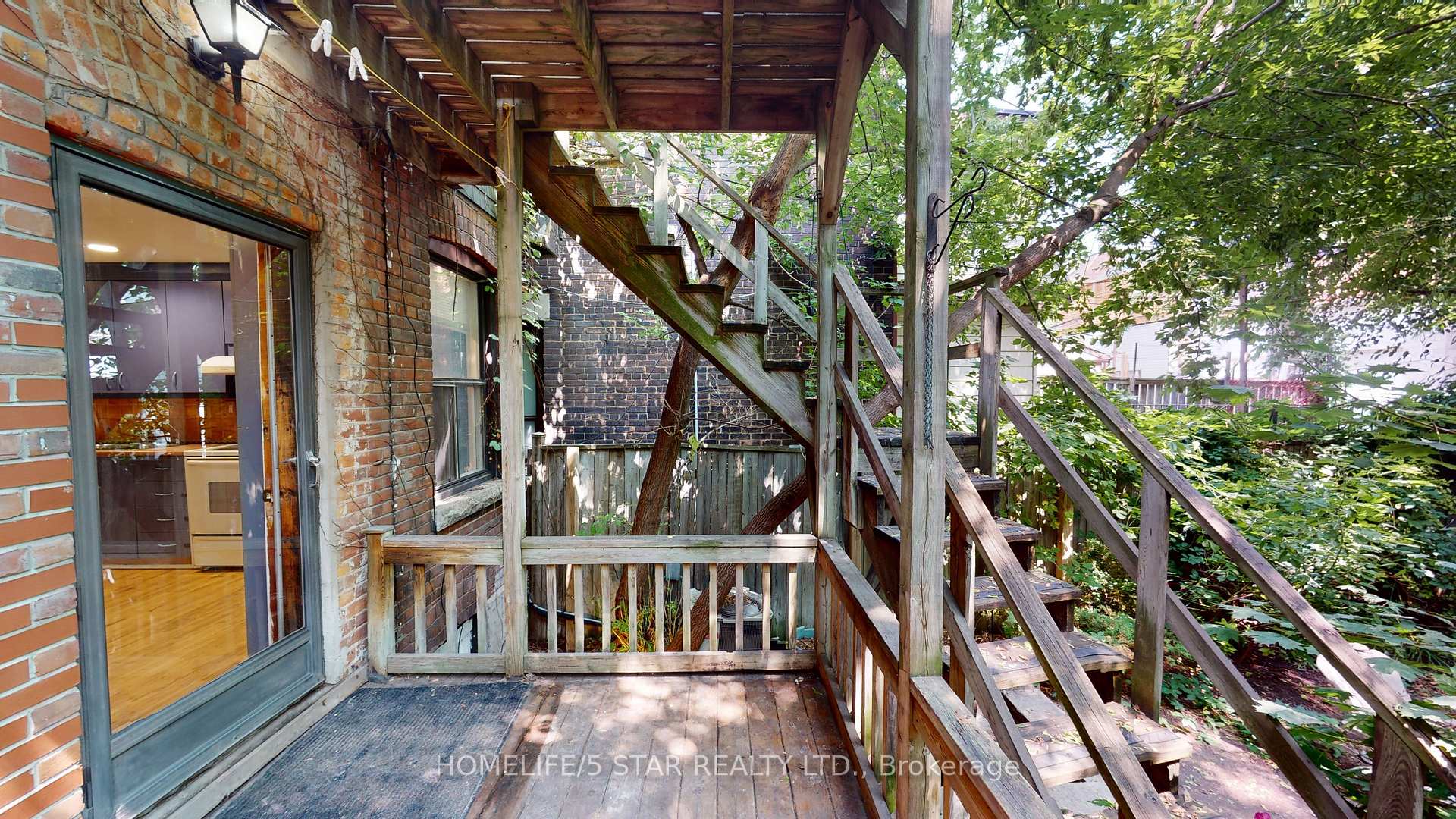 Photo 21 of Unit 1, 17 Rusholme Park Crescent, Toronto, Little Portugal — HOMEH