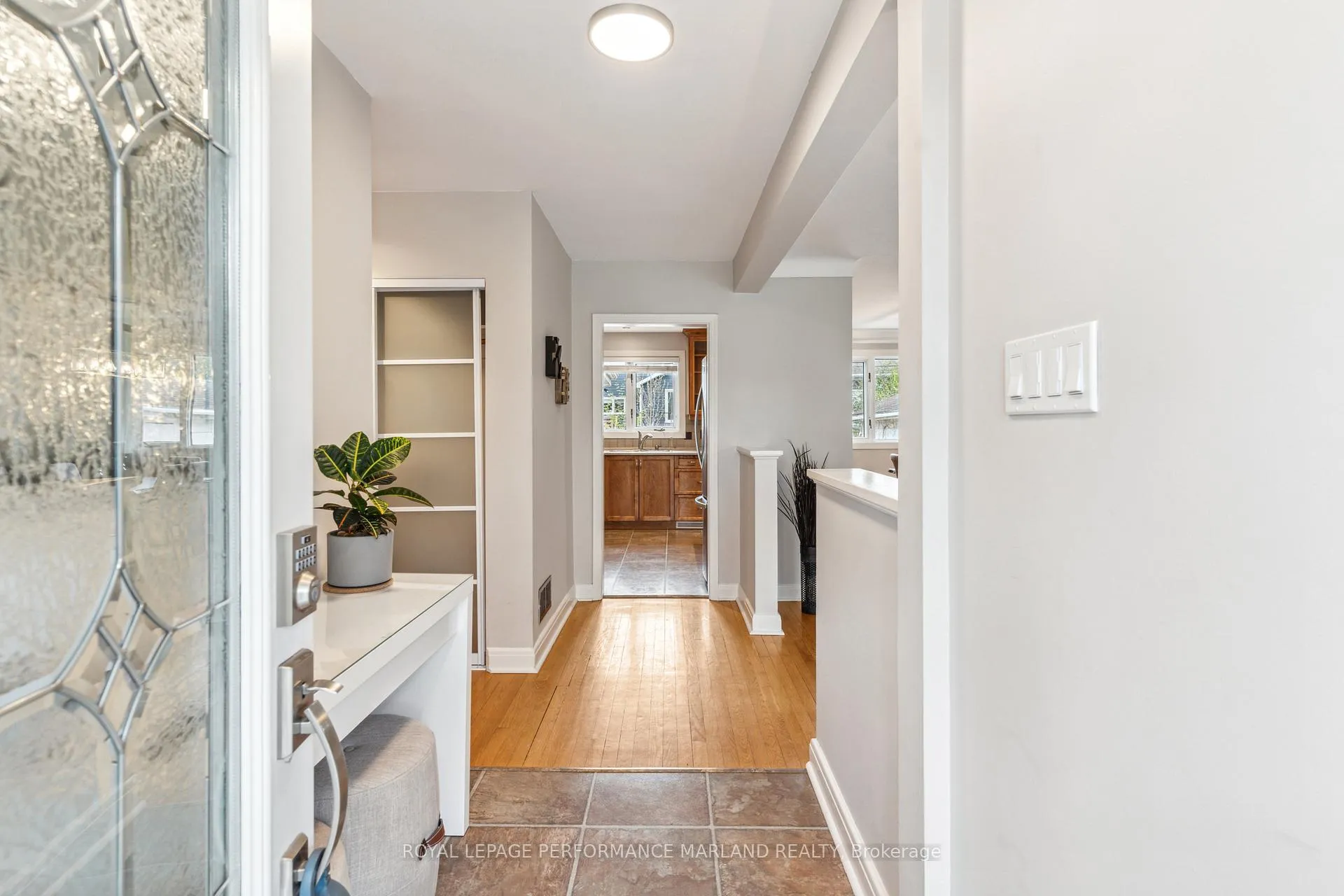 Photo 13 of 2075 Woodcrest Road, Ottawa, Alta Vista/Faircrest Heights — HOMEH