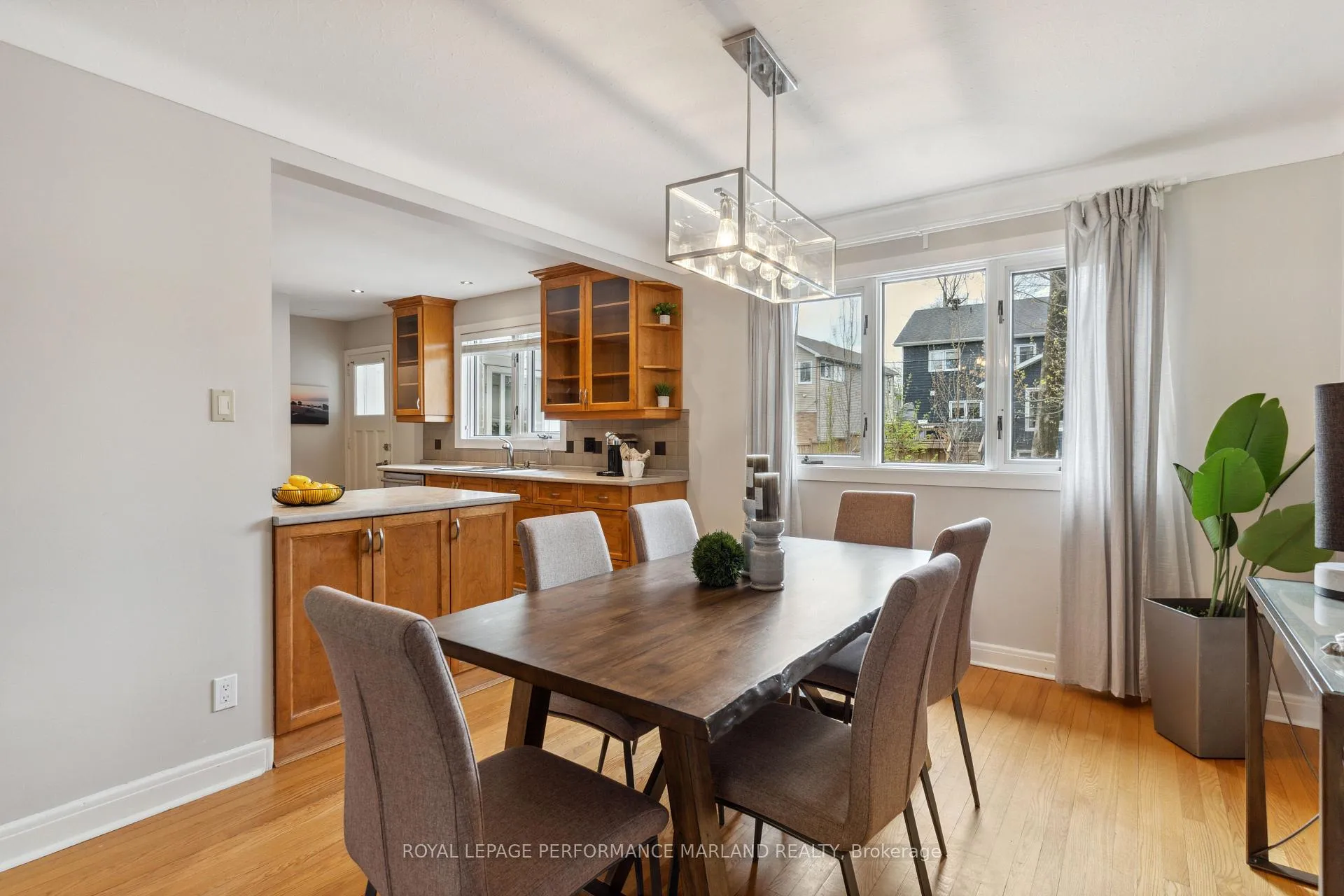Photo 105 of 2075 Woodcrest Road, Ottawa, Alta Vista/Faircrest Heights — HOMEH