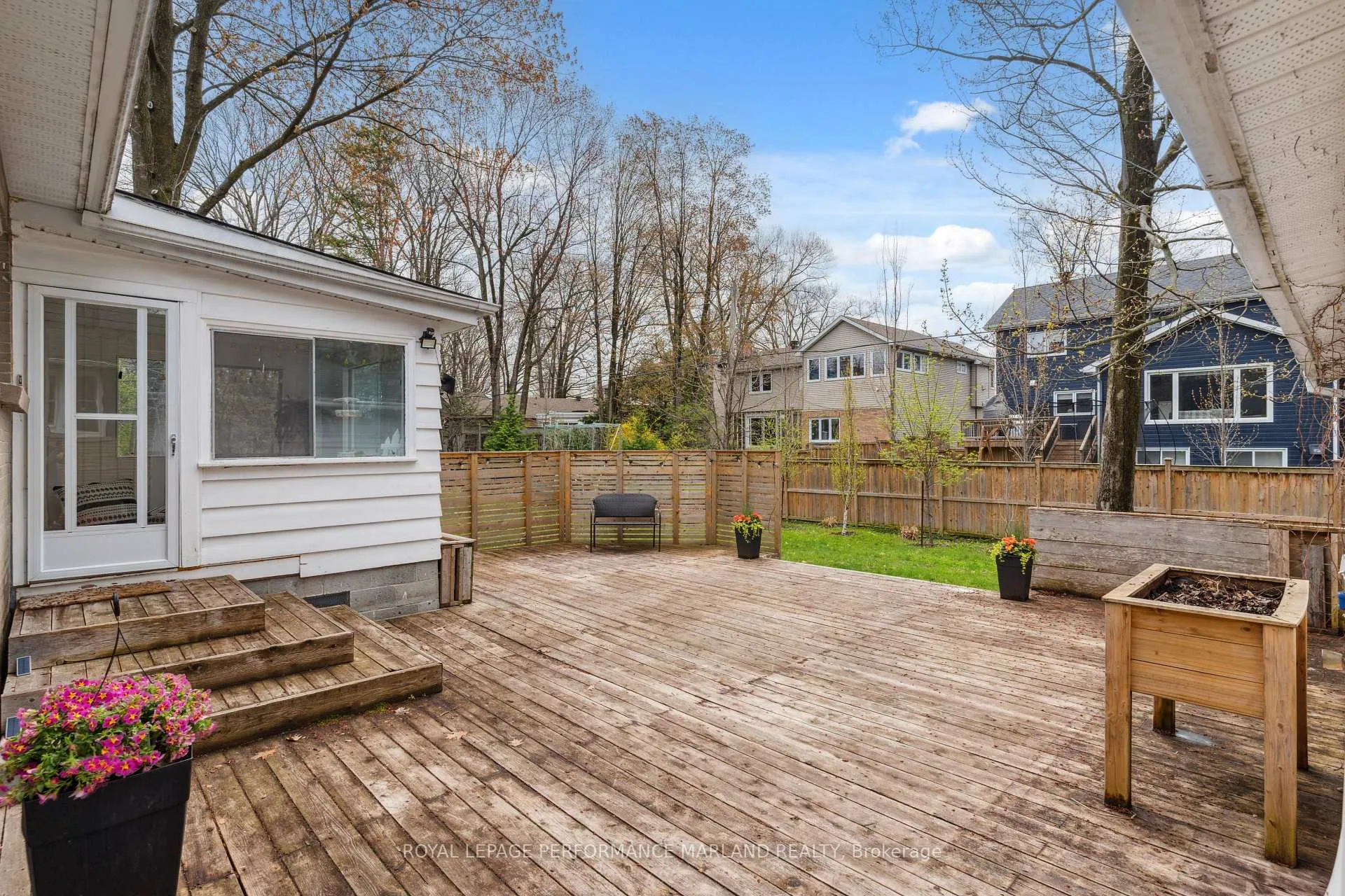 Photo 288 of 2075 Woodcrest Road, Ottawa, Alta Vista/Faircrest Heights — HOMEH