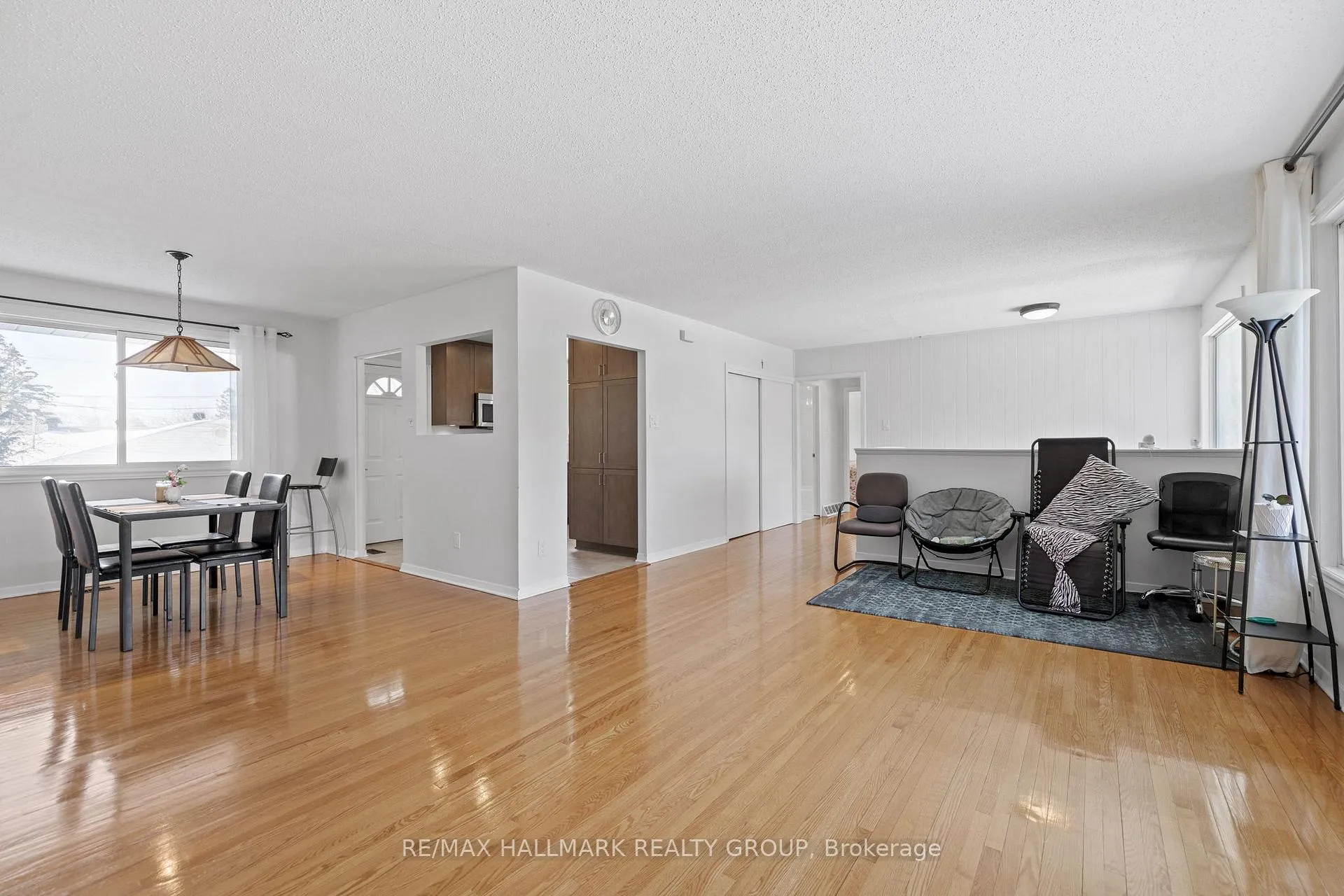Photo 37 of 2988 Mccarthy Road, Ottawa, Riverside Park South — HOMEH