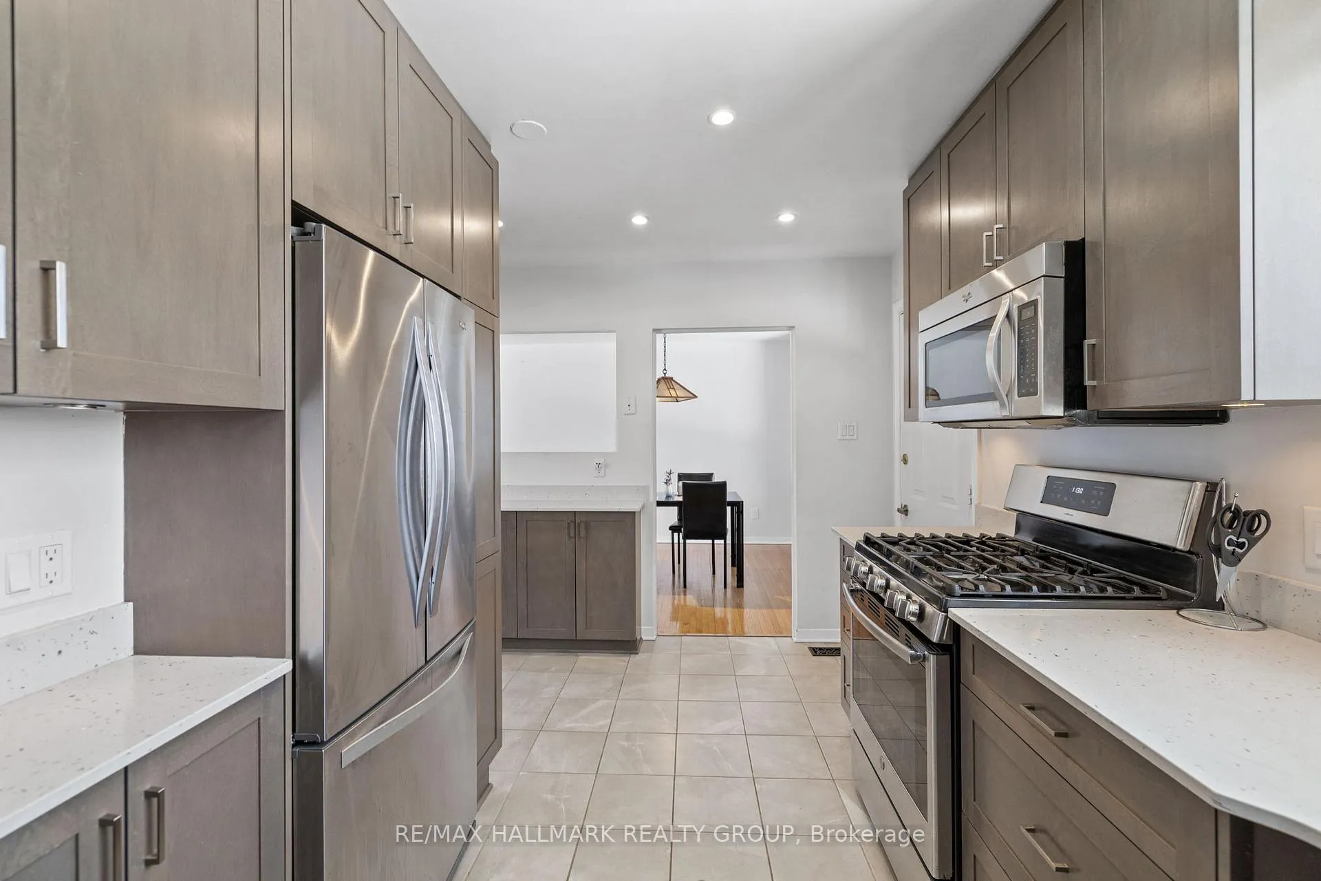 Photo 116 of 2988 Mccarthy Road, Ottawa, Riverside Park South — HOMEH