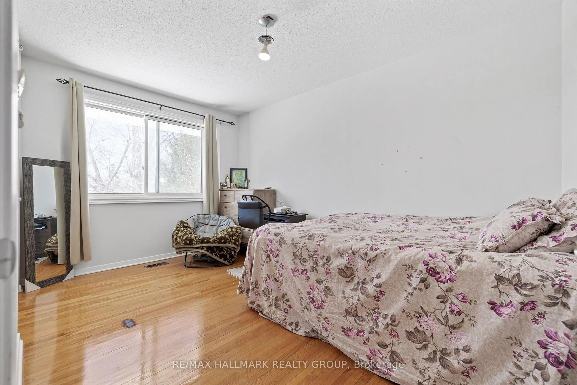 Photo 162 of 2988 Mccarthy Road, Ottawa, Riverside Park South — HOMEH