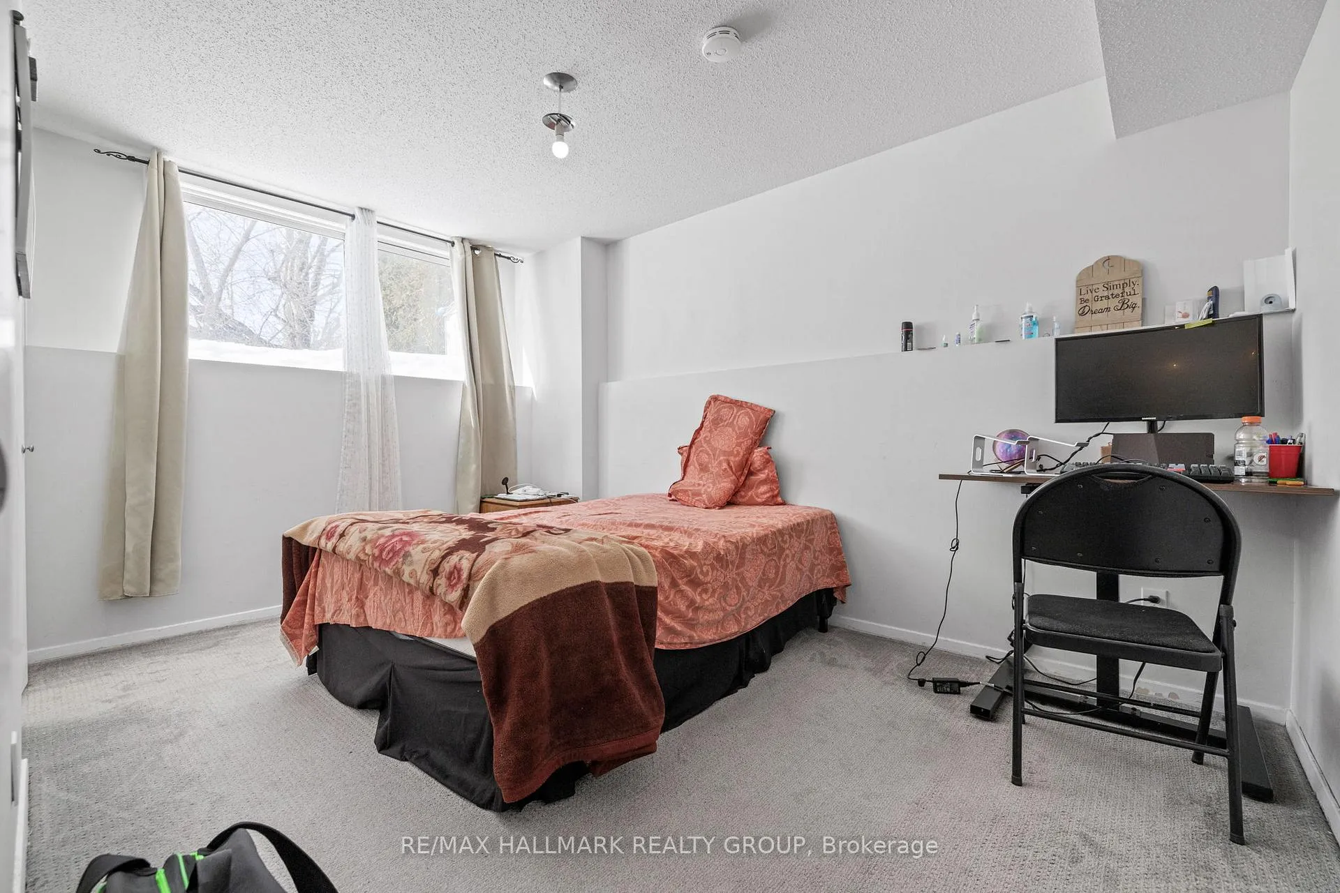 Photo 231 of 2988 Mccarthy Road, Ottawa, Riverside Park South — HOMEH