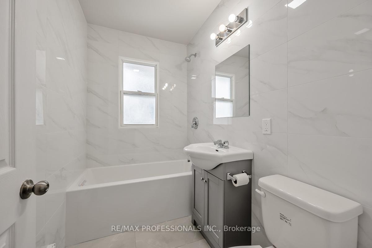 Photo 18 of Unit Unit 6, 32 Heman Street, Etobicoke, Mimico — HOMEH