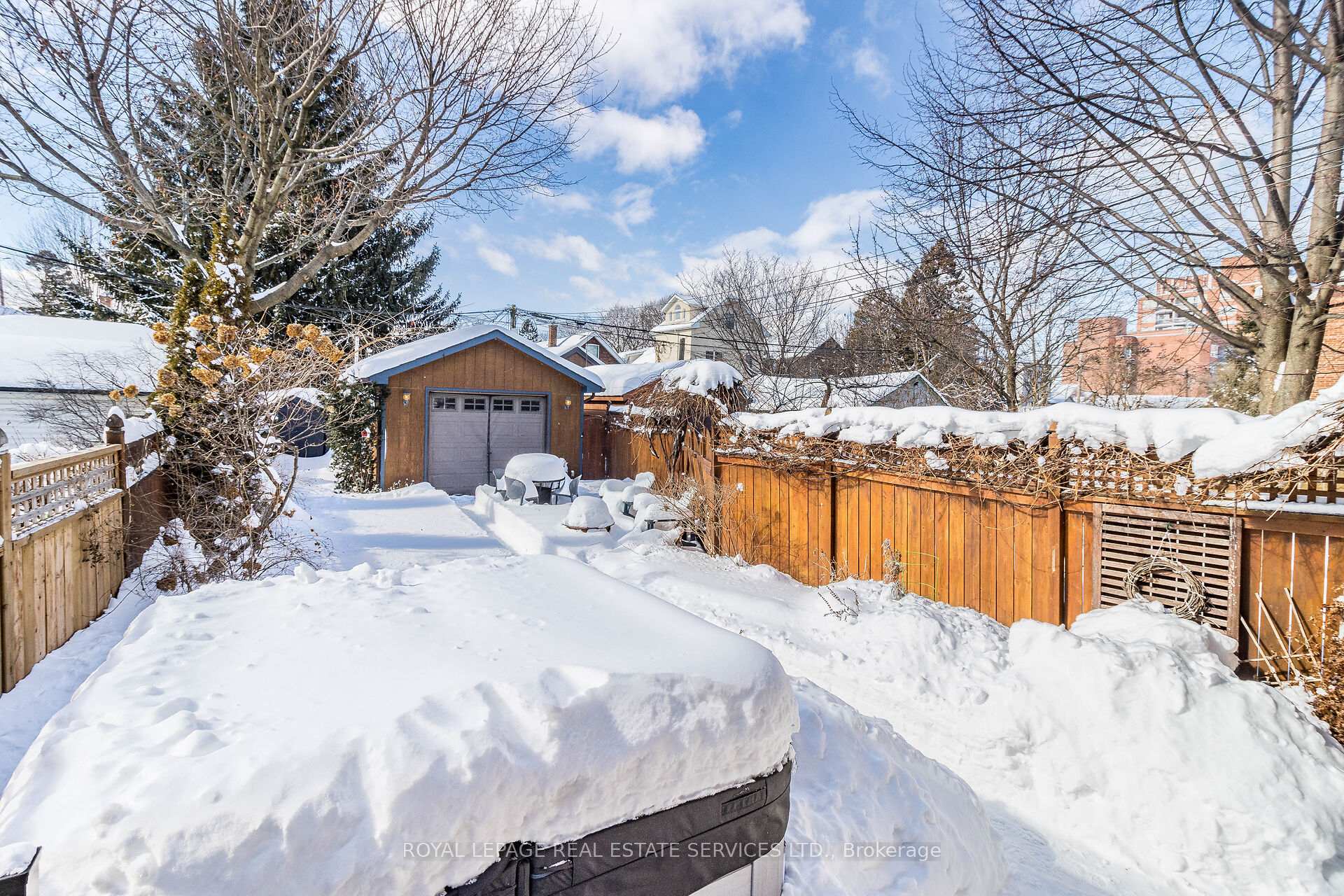 Photo 30 of 32 Third Street, Etobicoke, New Toronto — HOMEH