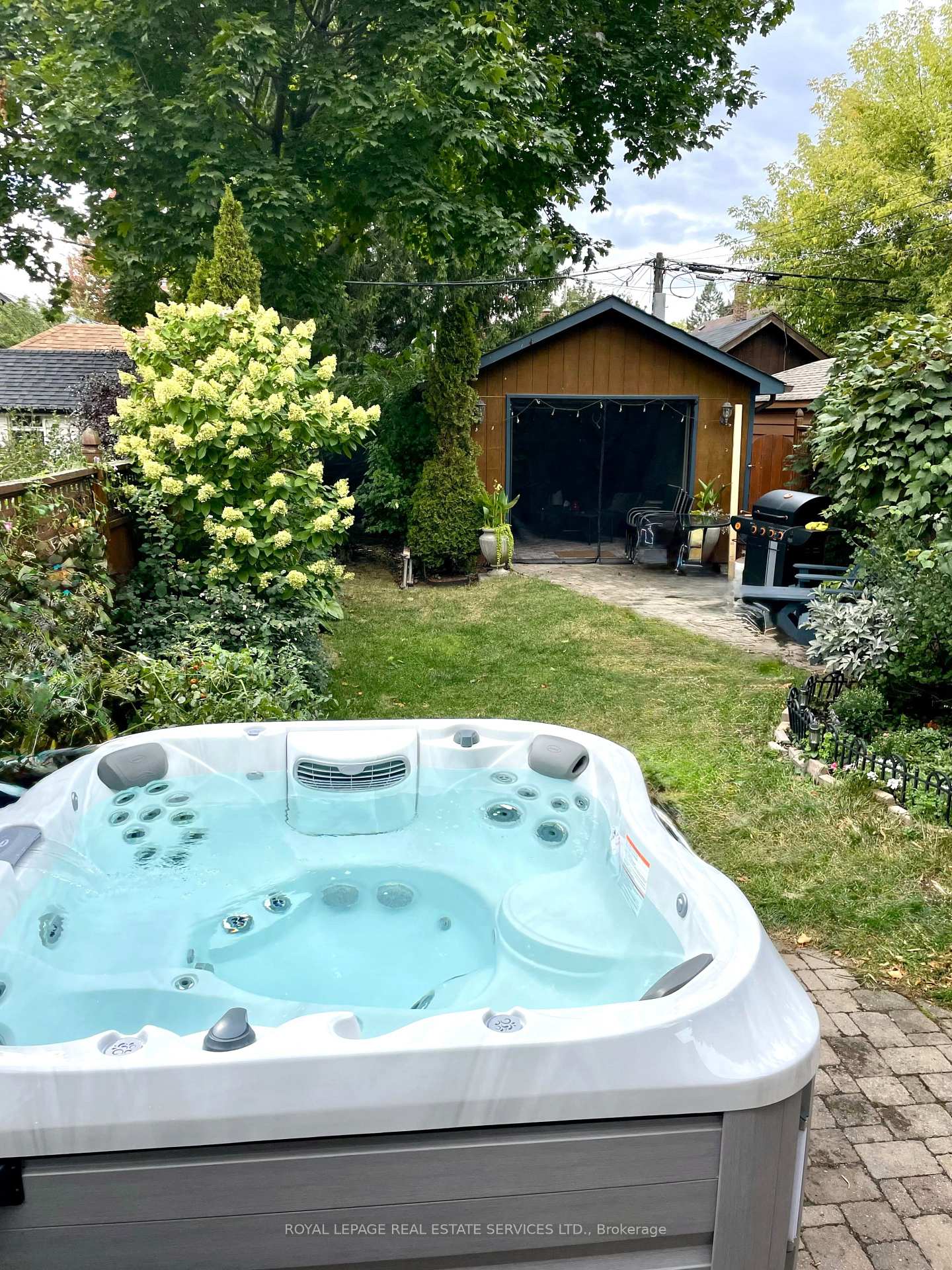 Photo 31 of 32 Third Street, Etobicoke, New Toronto — HOMEH