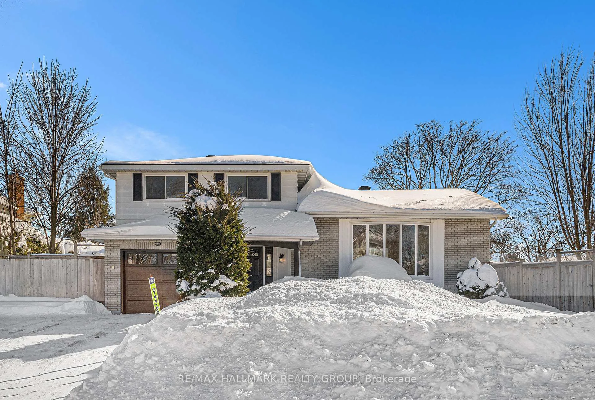 Photo 12 of 1 Silver Aspen Crescent, Ottawa, Blackburn Hamlet — HOMEH