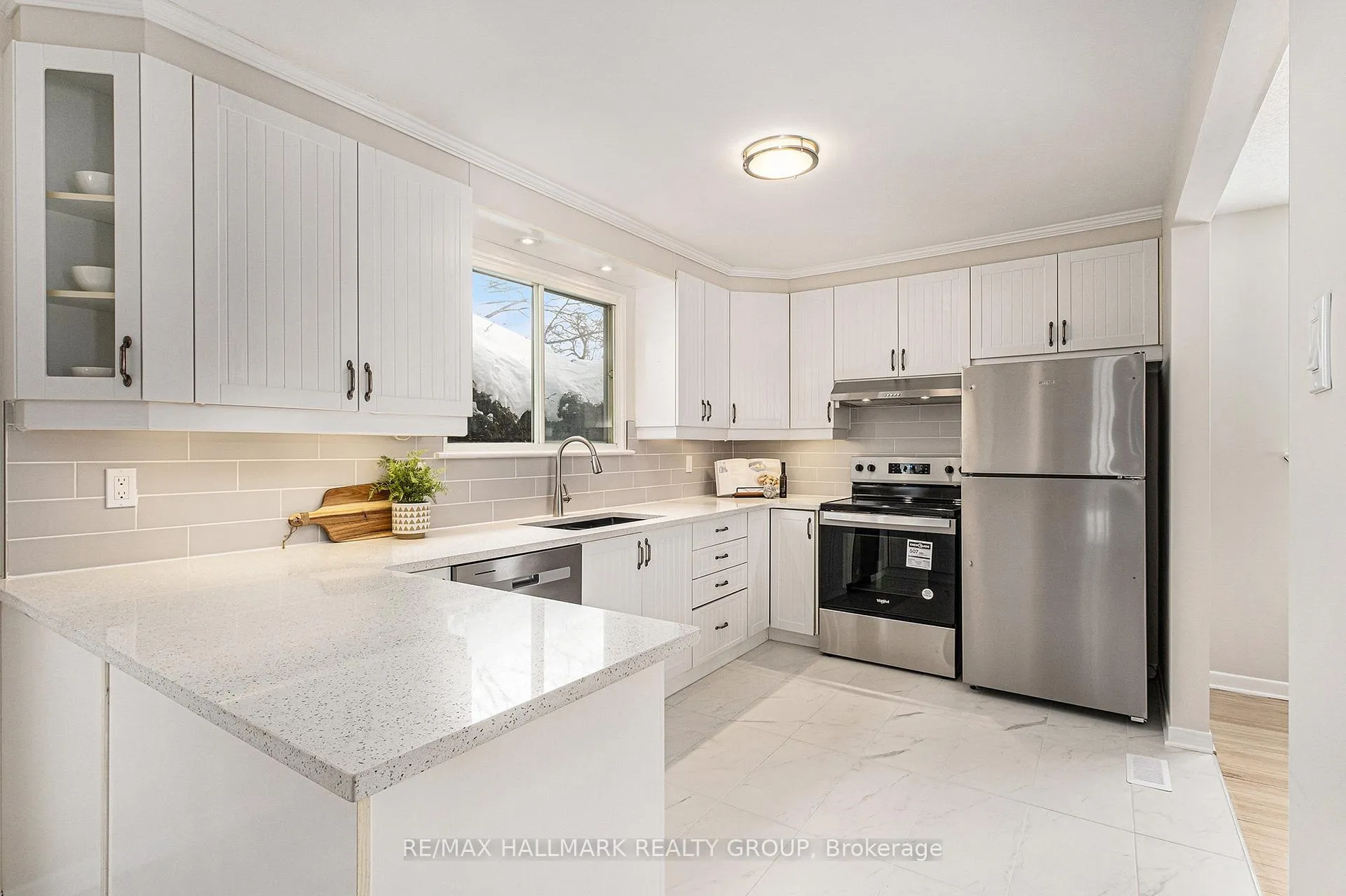 Photo 69 of 1 Silver Aspen Crescent, Ottawa, Blackburn Hamlet — HOMEH