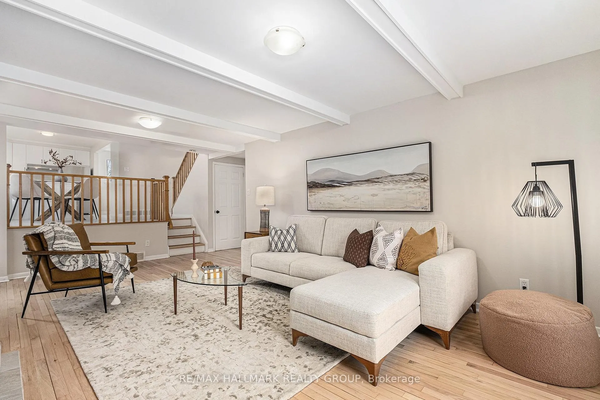 Photo 123 of 1 Silver Aspen Crescent, Ottawa, Blackburn Hamlet — HOMEH