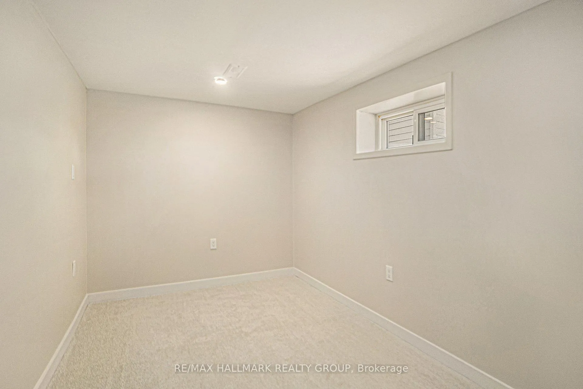 Photo 227 of 1 Silver Aspen Crescent, Ottawa, Blackburn Hamlet — HOMEH