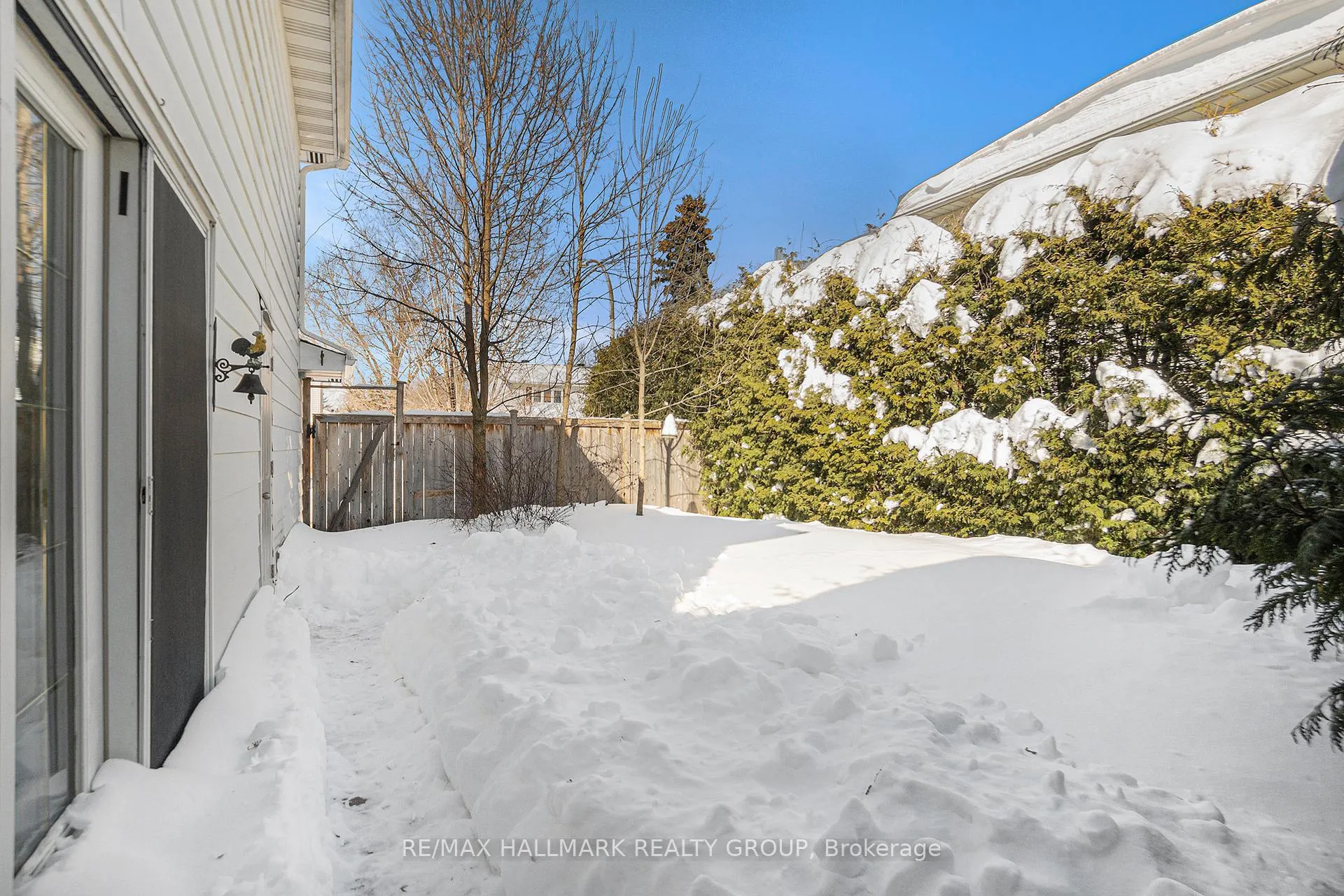 Photo 237 of 1 Silver Aspen Crescent, Ottawa, Blackburn Hamlet — HOMEH