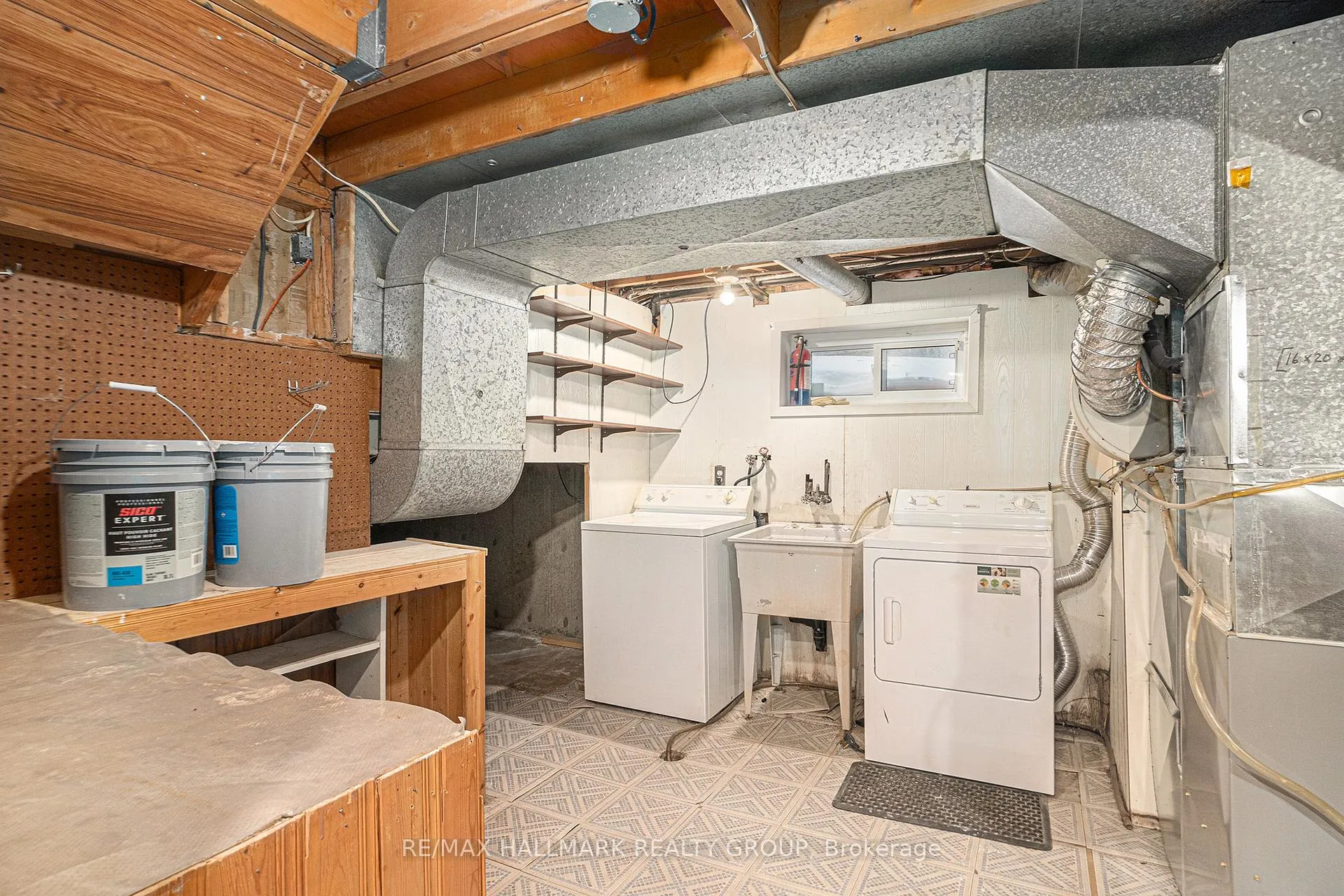 Photo 268 of 1 Silver Aspen Crescent, Ottawa, Blackburn Hamlet — HOMEH