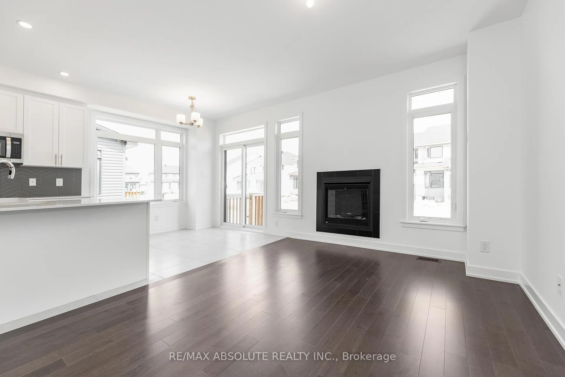 Photo 232 of 234 Zinnia Way, Ottawa, Riverside South/Gloucester Glen — HOMEH