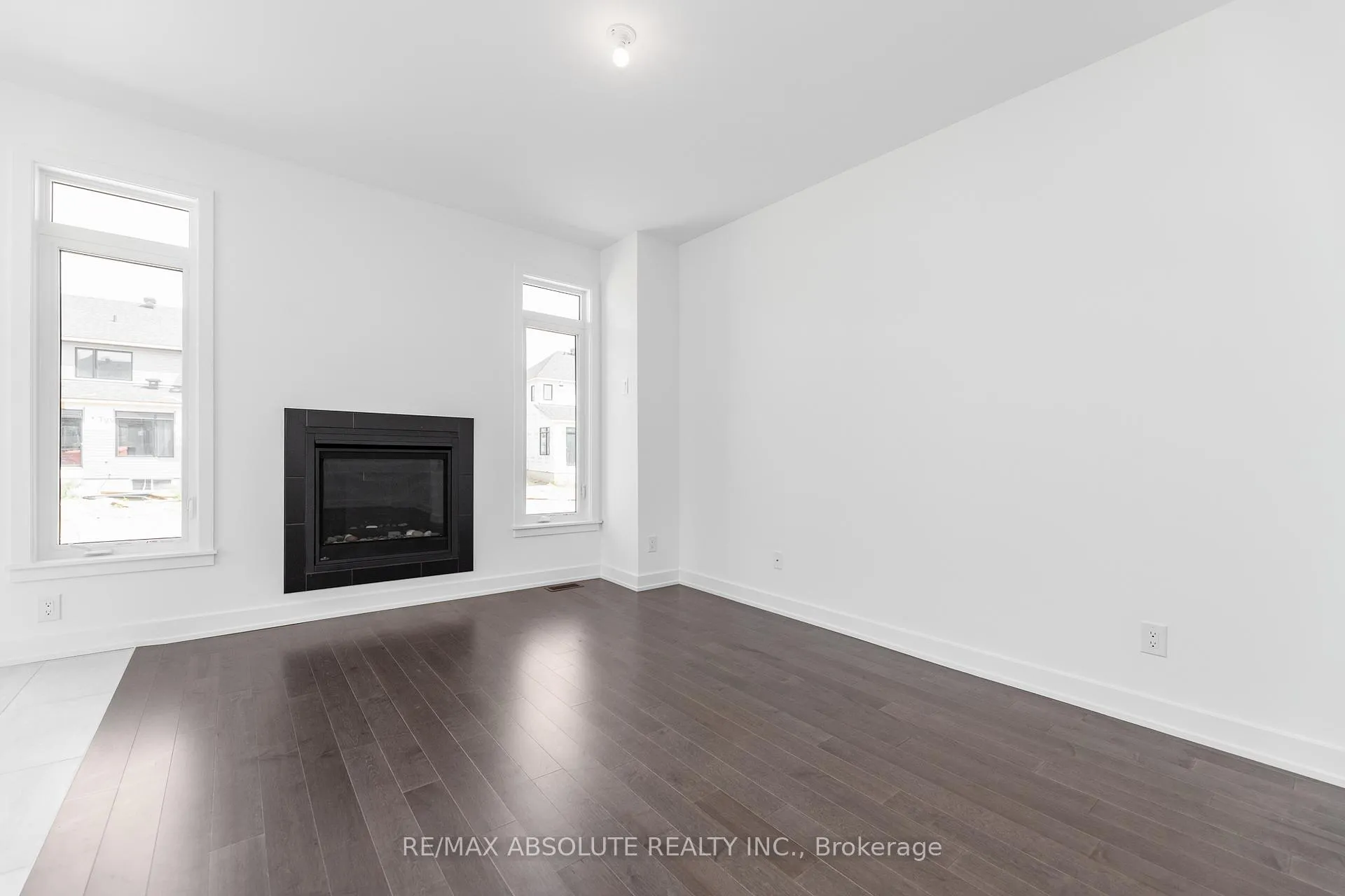 Photo 275 of 234 Zinnia Way, Ottawa, Riverside South/Gloucester Glen — HOMEH