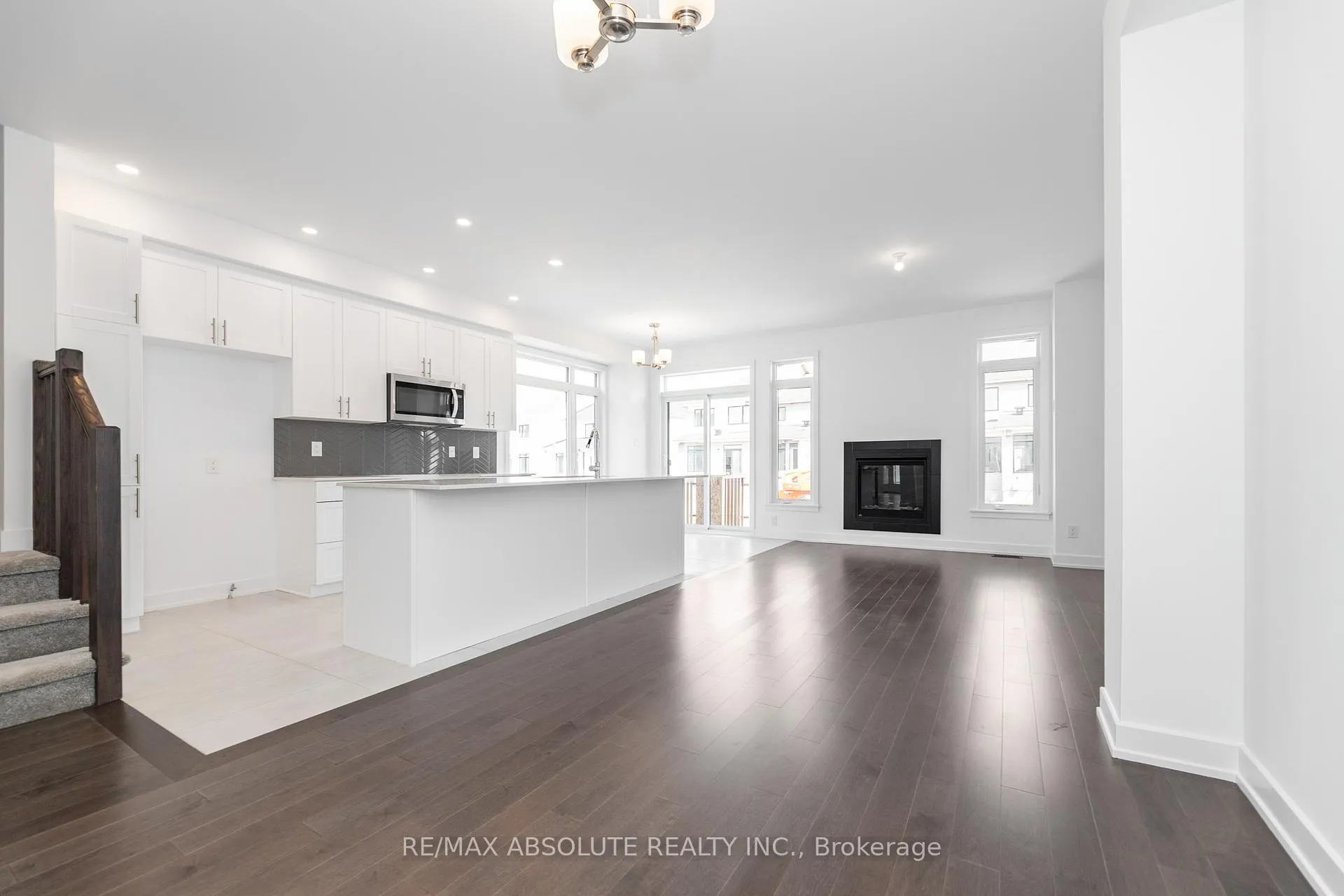 Photo 308 of 234 Zinnia Way, Ottawa, Riverside South/Gloucester Glen — HOMEH