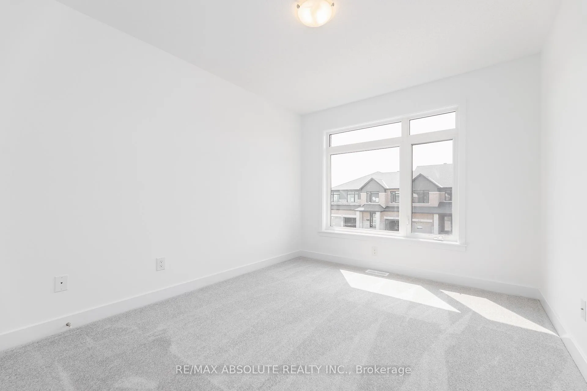 Photo 426 of 234 Zinnia Way, Ottawa, Riverside South/Gloucester Glen — HOMEH