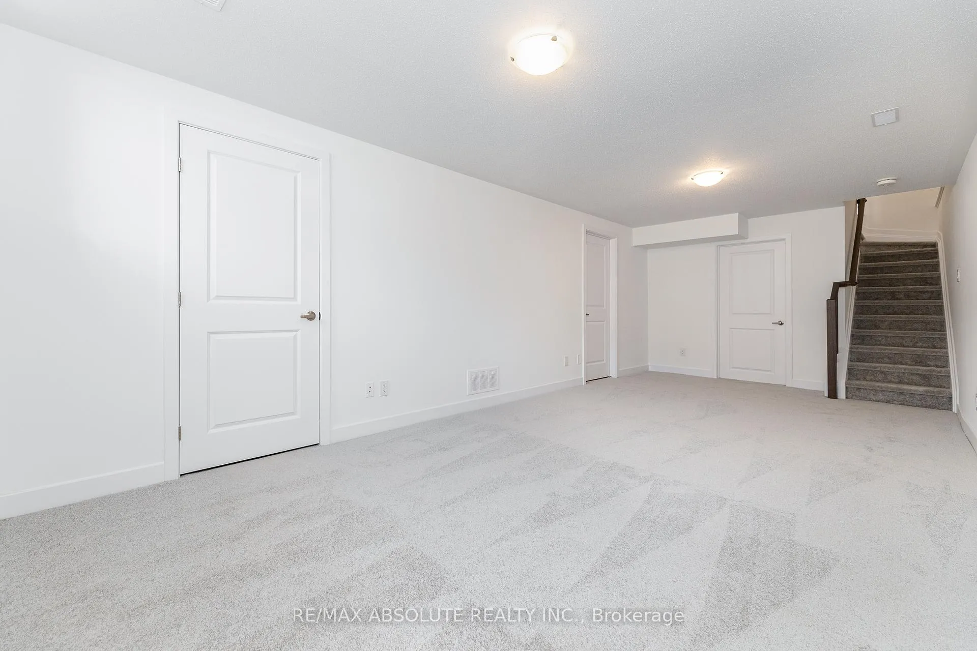 Photo 681 of 234 Zinnia Way, Ottawa, Riverside South/Gloucester Glen — HOMEH