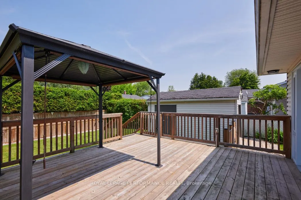 Photo 653 of 2154 Monson Crescent, Ottawa, Beacon Hill North — HOMEH