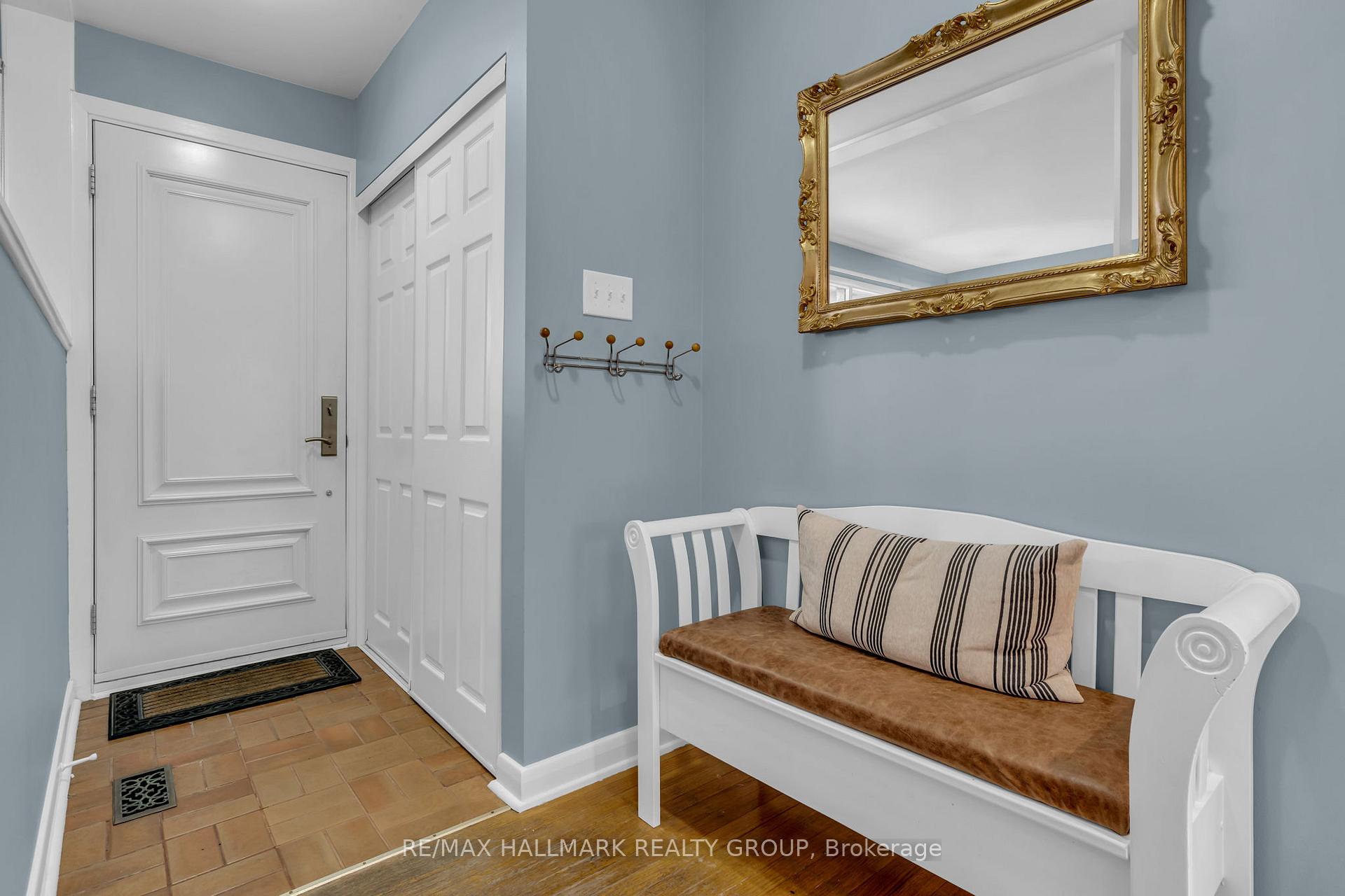 Photo 3 of 25 Ellery Crescent, Ottawa, Lynwood Village — HOMEH