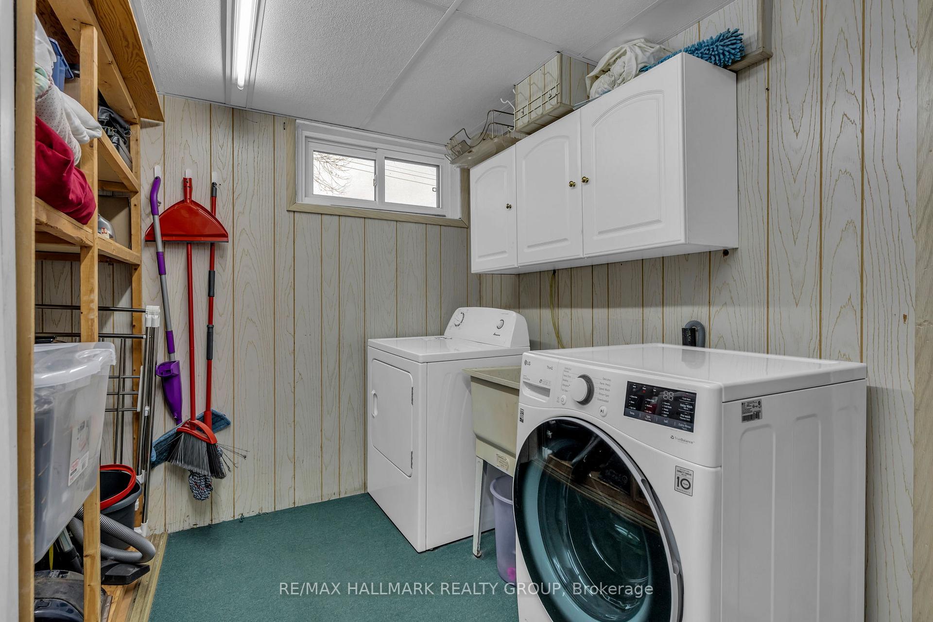 Photo 24 of 25 Ellery Crescent, Ottawa, Lynwood Village — HOMEH