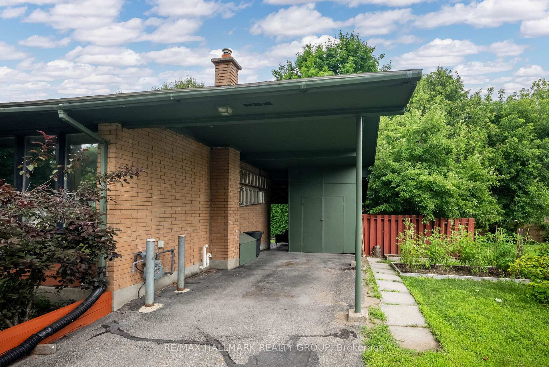 Photo 25 of 25 Ellery Crescent, Ottawa, Lynwood Village — HOMEH