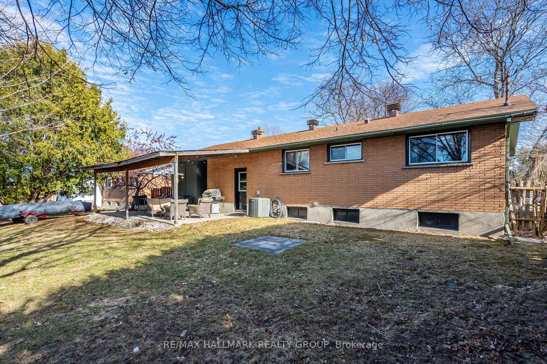 Photo 28 of 25 Ellery Crescent, Ottawa, Lynwood Village — HOMEH