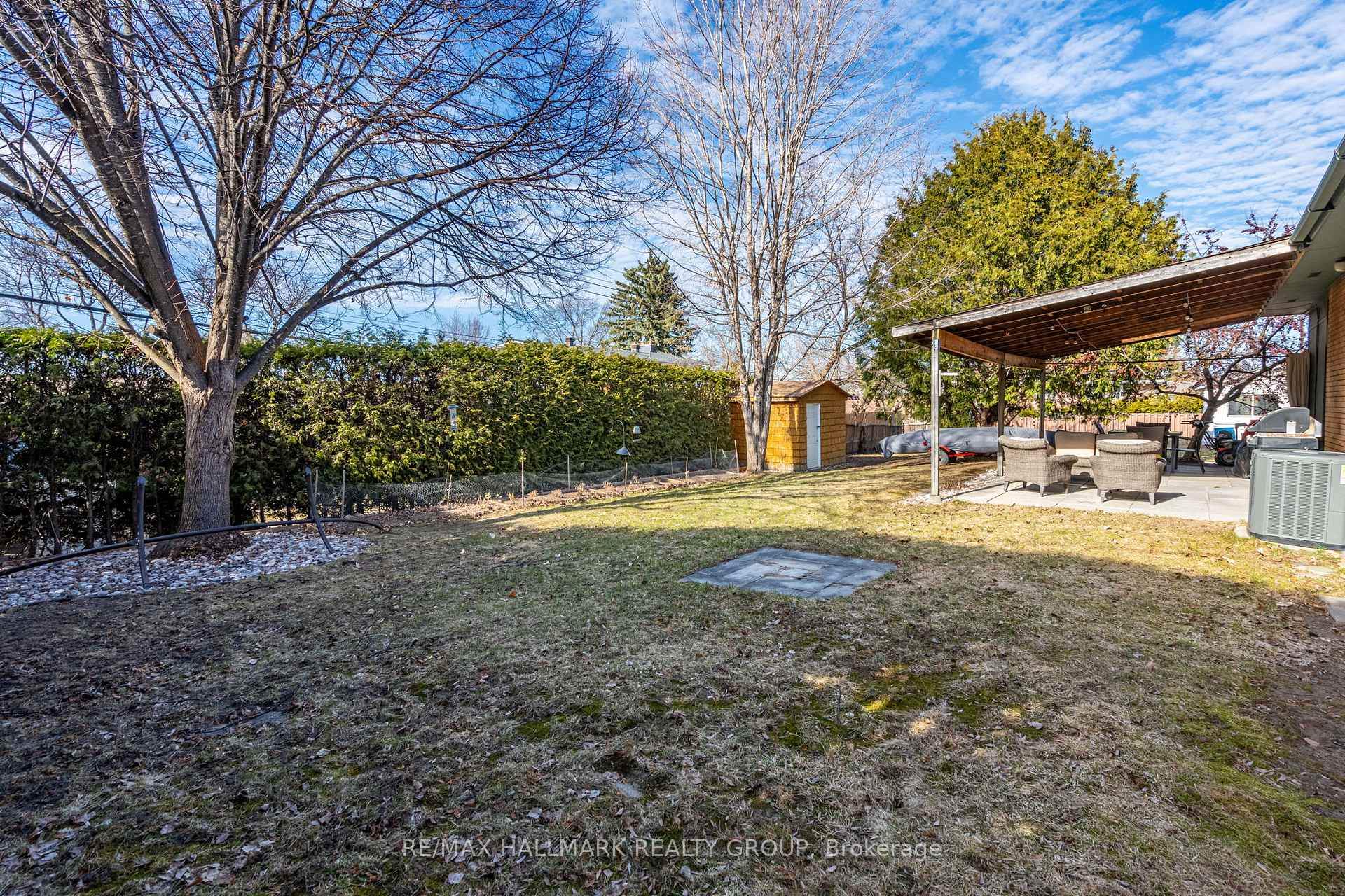 Photo 32 of 25 Ellery Crescent, Ottawa, Lynwood Village — HOMEH