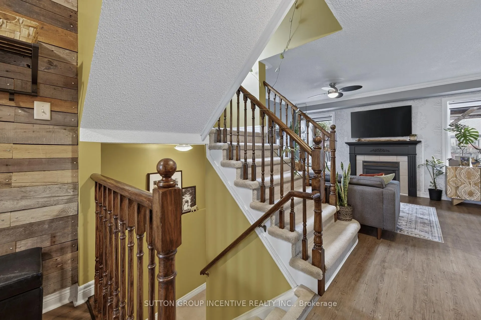 Photo 20 of 56 Weymouth Road, Barrie, Georgian Drive — HOMEH