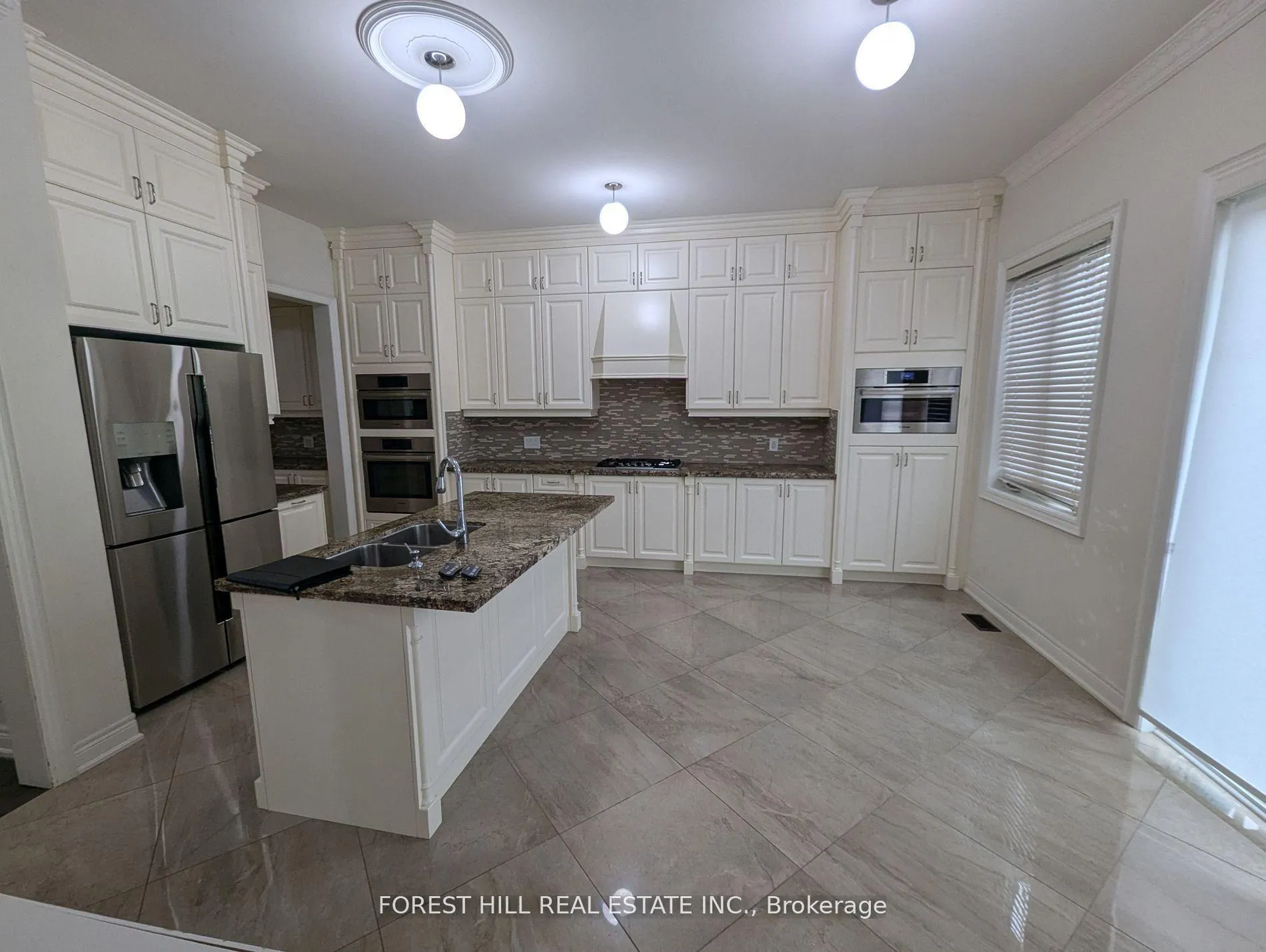 Photo 7 of 11 Joseph Hartman Crescent, Aurora, Bayview Northeast — HOMEH