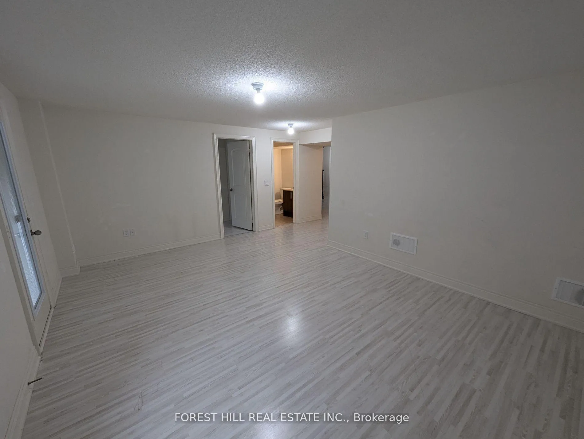 Photo 15 of 11 Joseph Hartman Crescent, Aurora, Bayview Northeast — HOMEH