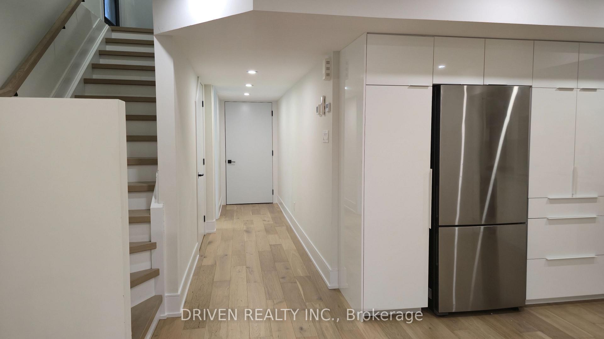 Photo 4 of Unit B, 187 Carleton Avenue, Ottawa, Ottawa West/Tunneys Pasture — HOMEH