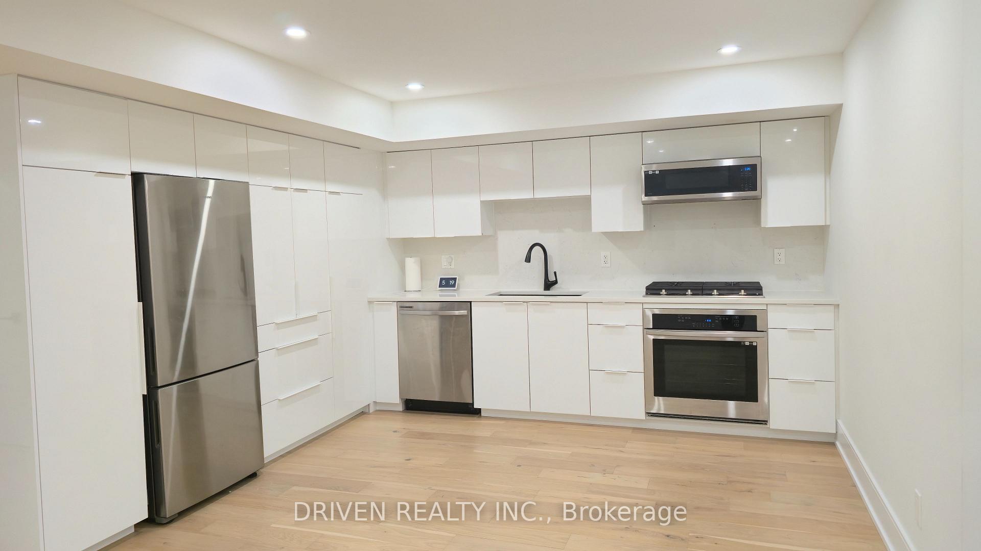 Photo 6 of Unit B, 187 Carleton Avenue, Ottawa, Ottawa West/Tunneys Pasture — HOMEH