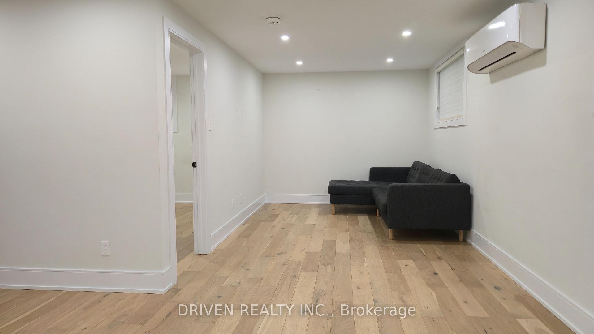Photo 10 of Unit B, 187 Carleton Avenue, Ottawa, Ottawa West/Tunneys Pasture — HOMEH