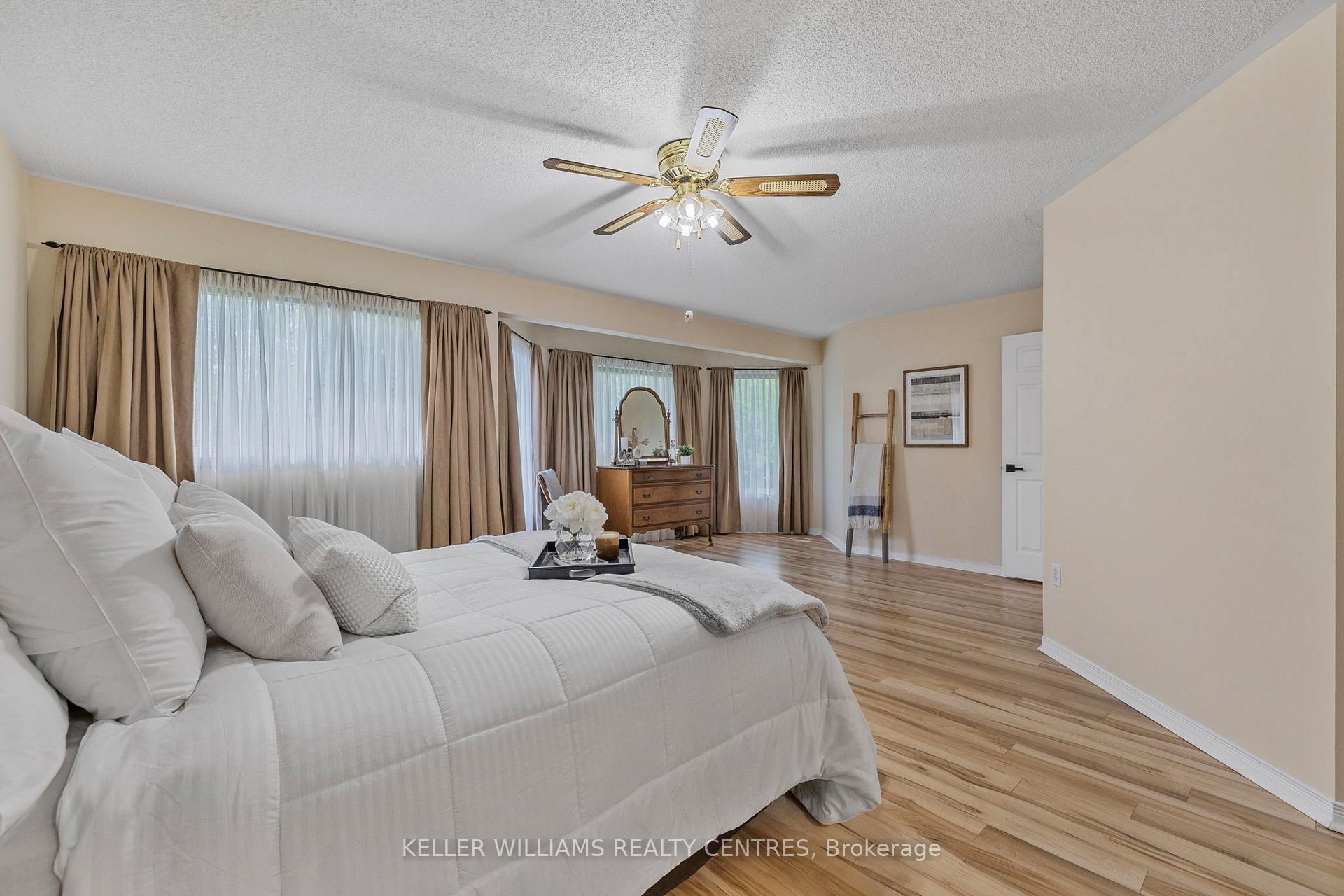 Photo 18 of 41 Bonny Meadows Drive, Aurora, Aurora Highlands — HOMEH
