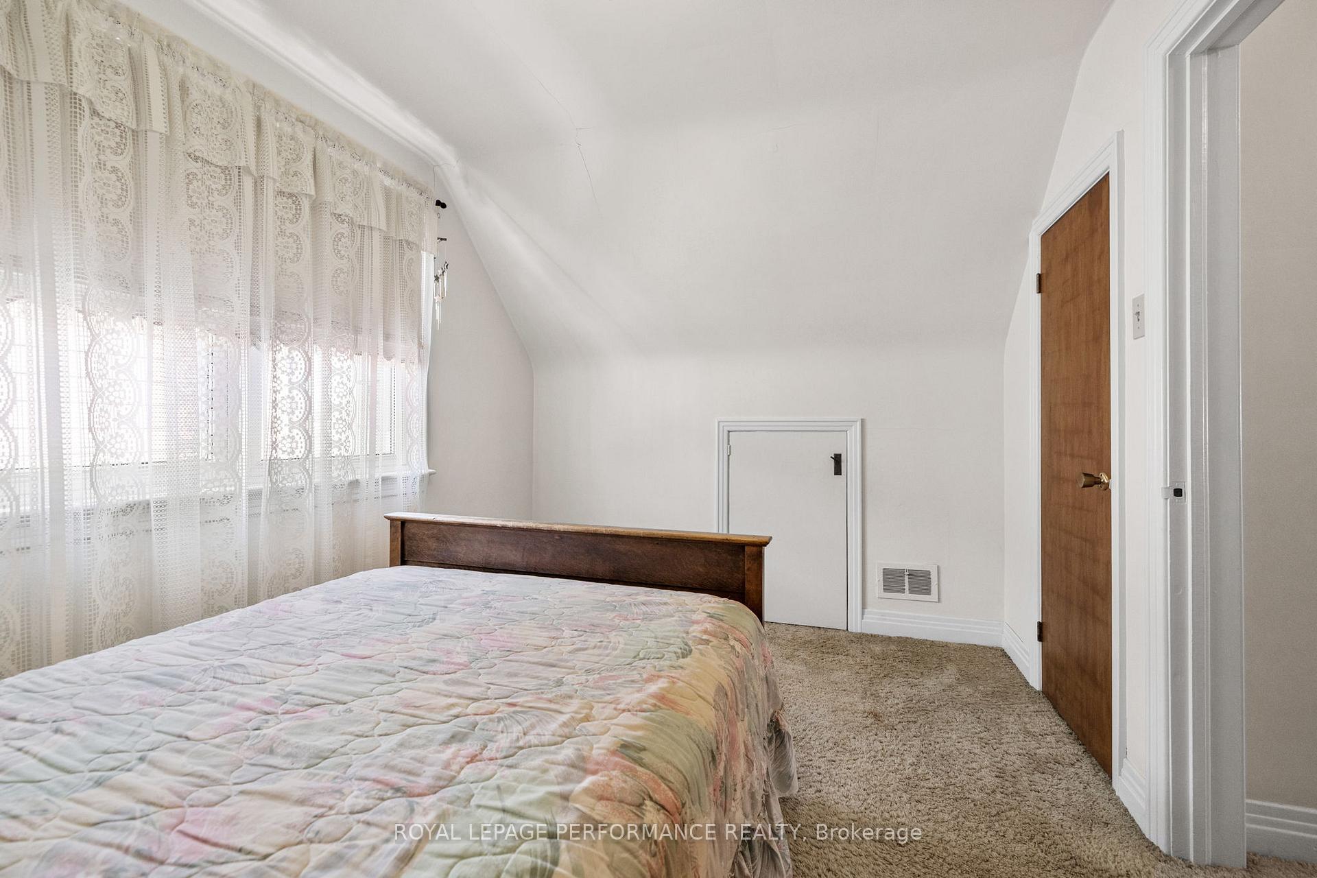Photo 21 of 1084 Richard Avenue, Ottawa, Billings Bridge — HOMEH
