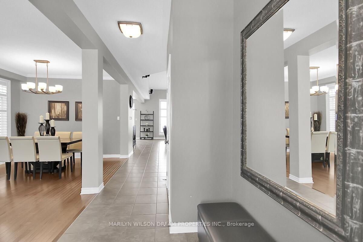 Photo 2 of 652 Netley Circle, Ottawa, Blossom Park/Kemp Park/Findlay Creek — HOMEH