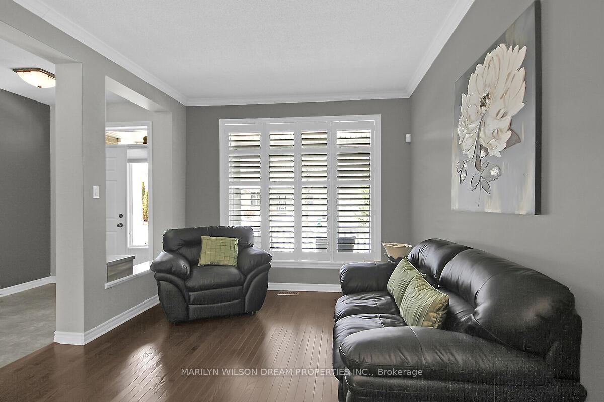 Photo 4 of 652 Netley Circle, Ottawa, Blossom Park/Kemp Park/Findlay Creek — HOMEH