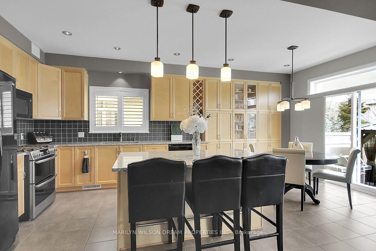 Photo 13 of 652 Netley Circle, Ottawa, Blossom Park/Kemp Park/Findlay Creek — HOMEH