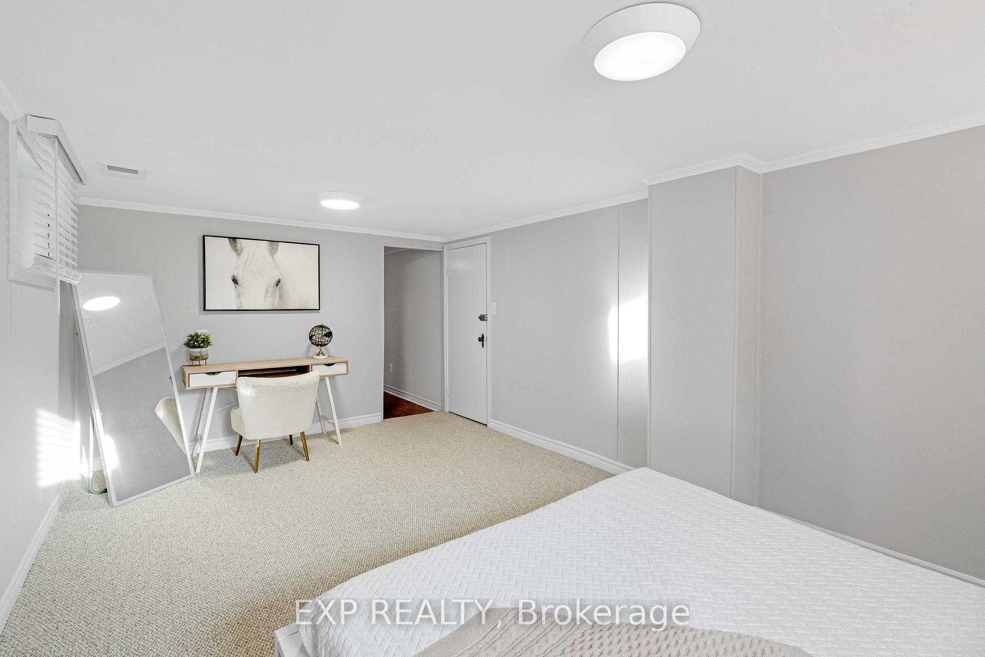 Photo 24 of 204 North Carson Street, Etobicoke, Alderwood — HOMEH