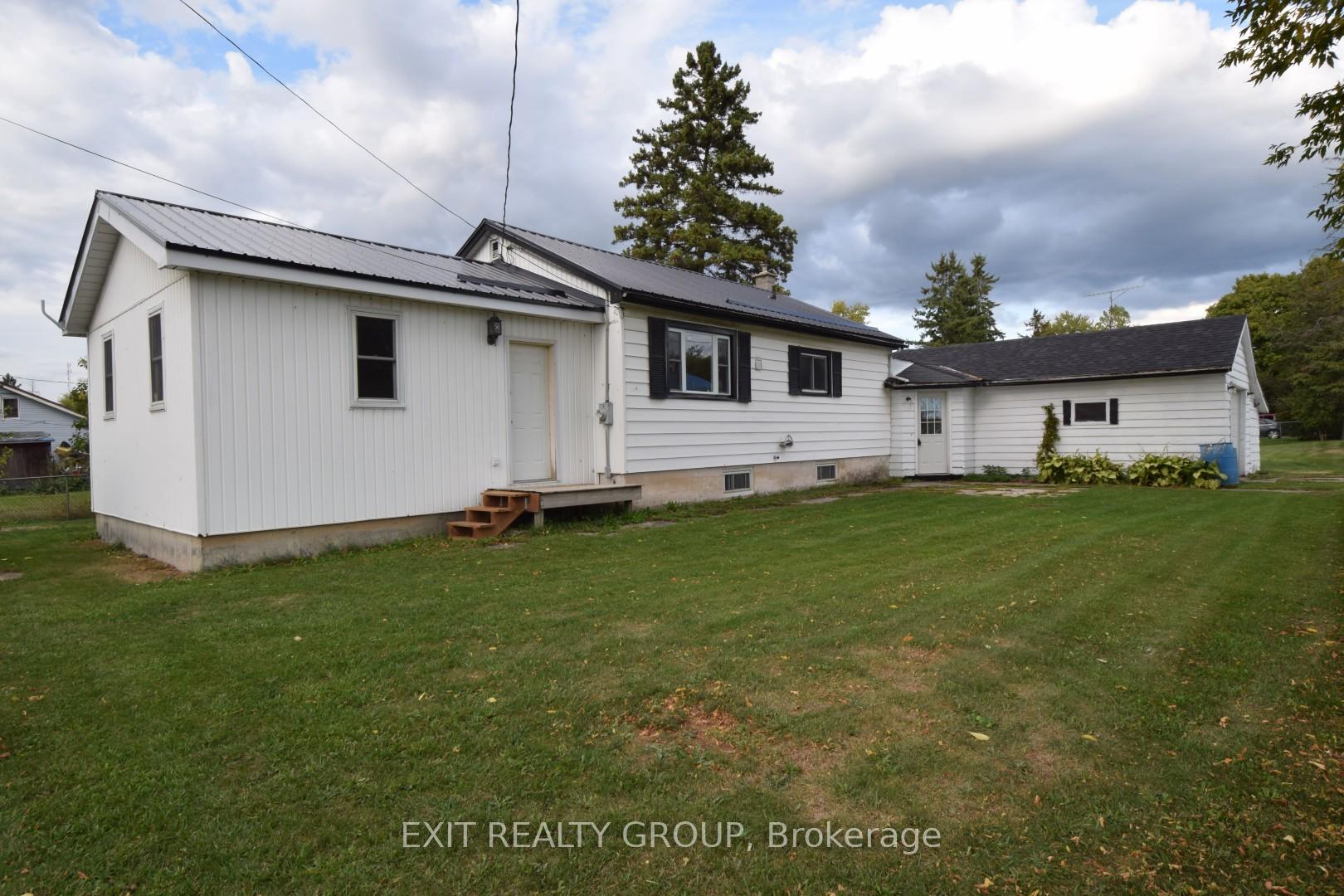 Photo 1 of 5 Howard Street, Tyendinaga, Tyendinaga Township — HOMEH