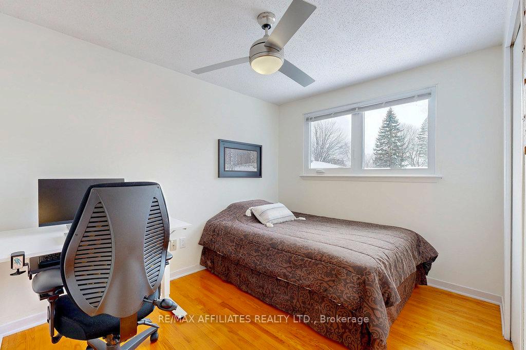 Photo 15 of 23 Burnview Crescent, Ottawa, Blackburn Hamlet — HOMEH