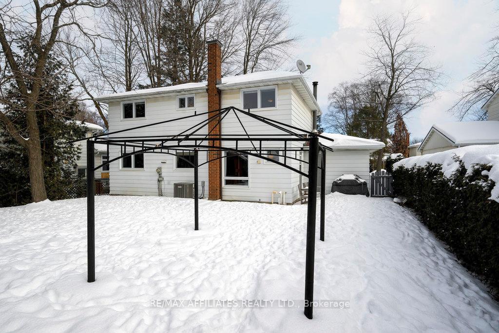 Photo 25 of 23 Burnview Crescent, Ottawa, Blackburn Hamlet — HOMEH