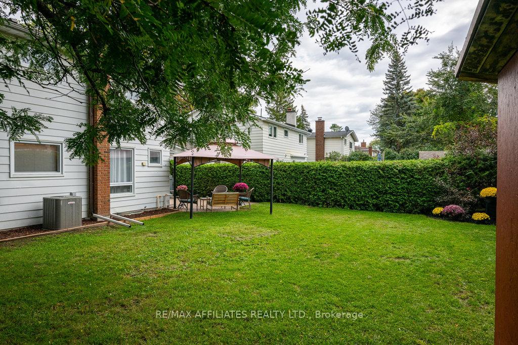 Photo 30 of 23 Burnview Crescent, Ottawa, Blackburn Hamlet — HOMEH